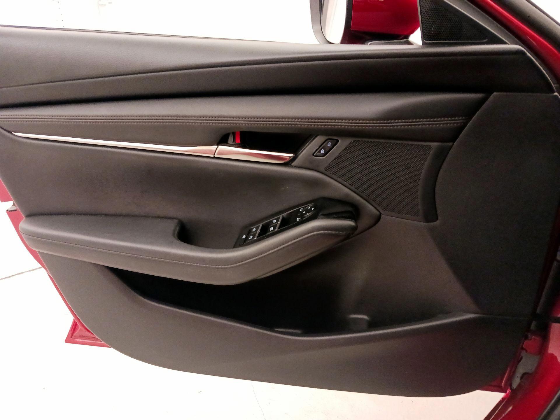 Thumbnail: 2021 Mazda Mazda3 - 12