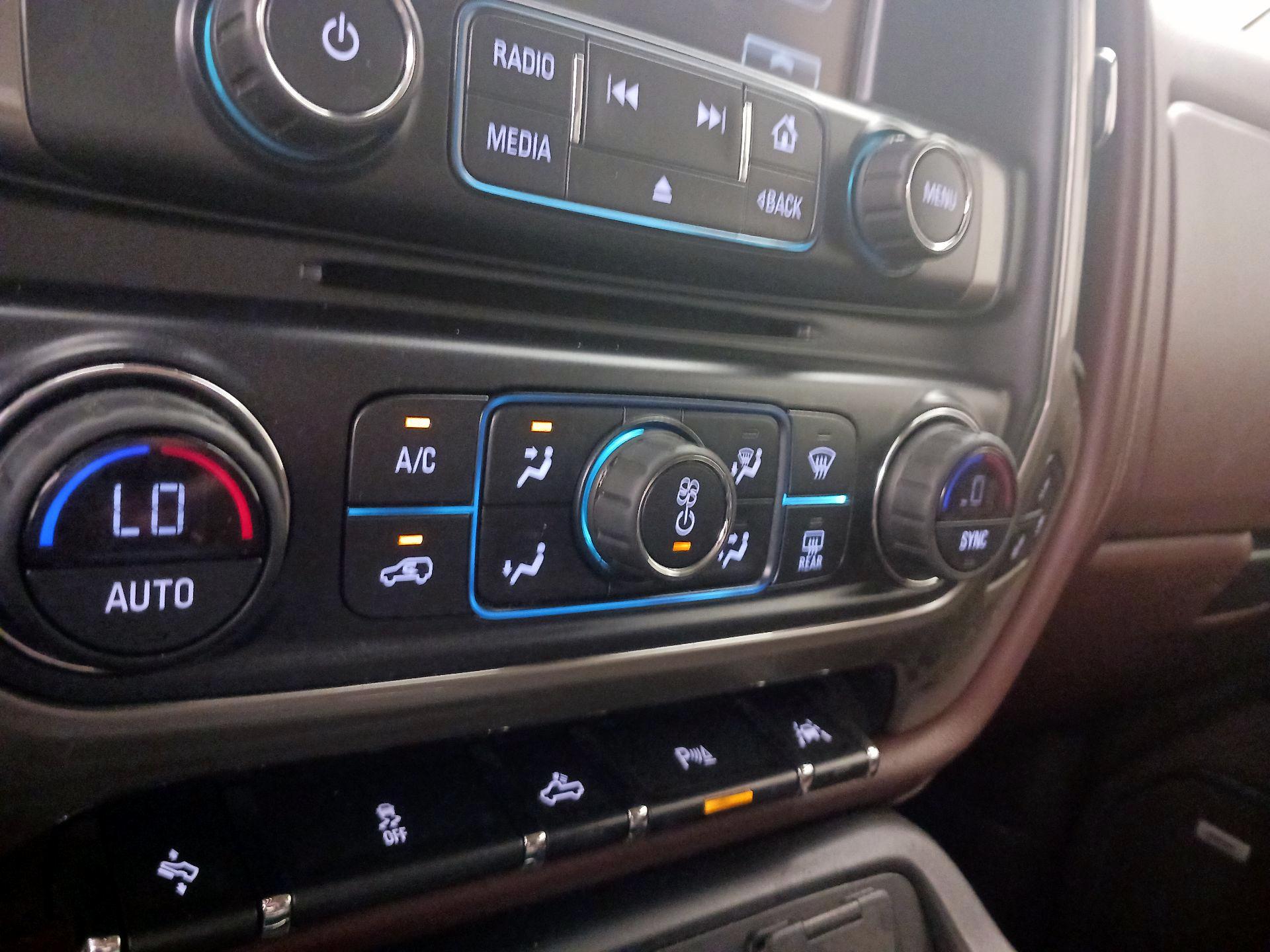 Thumbnail: 2017 Chevrolet Silverado 1500 - 17