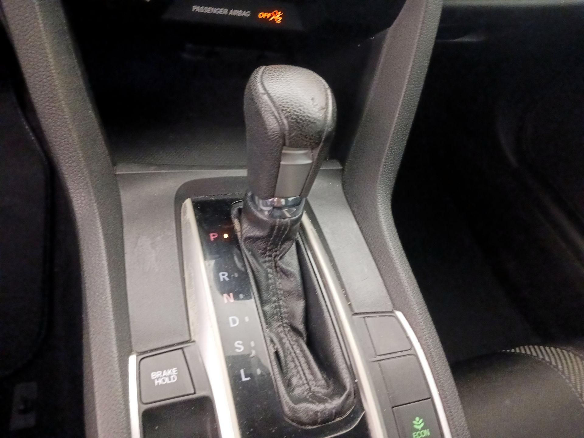 Thumbnail: 2016 Honda Civic - 17