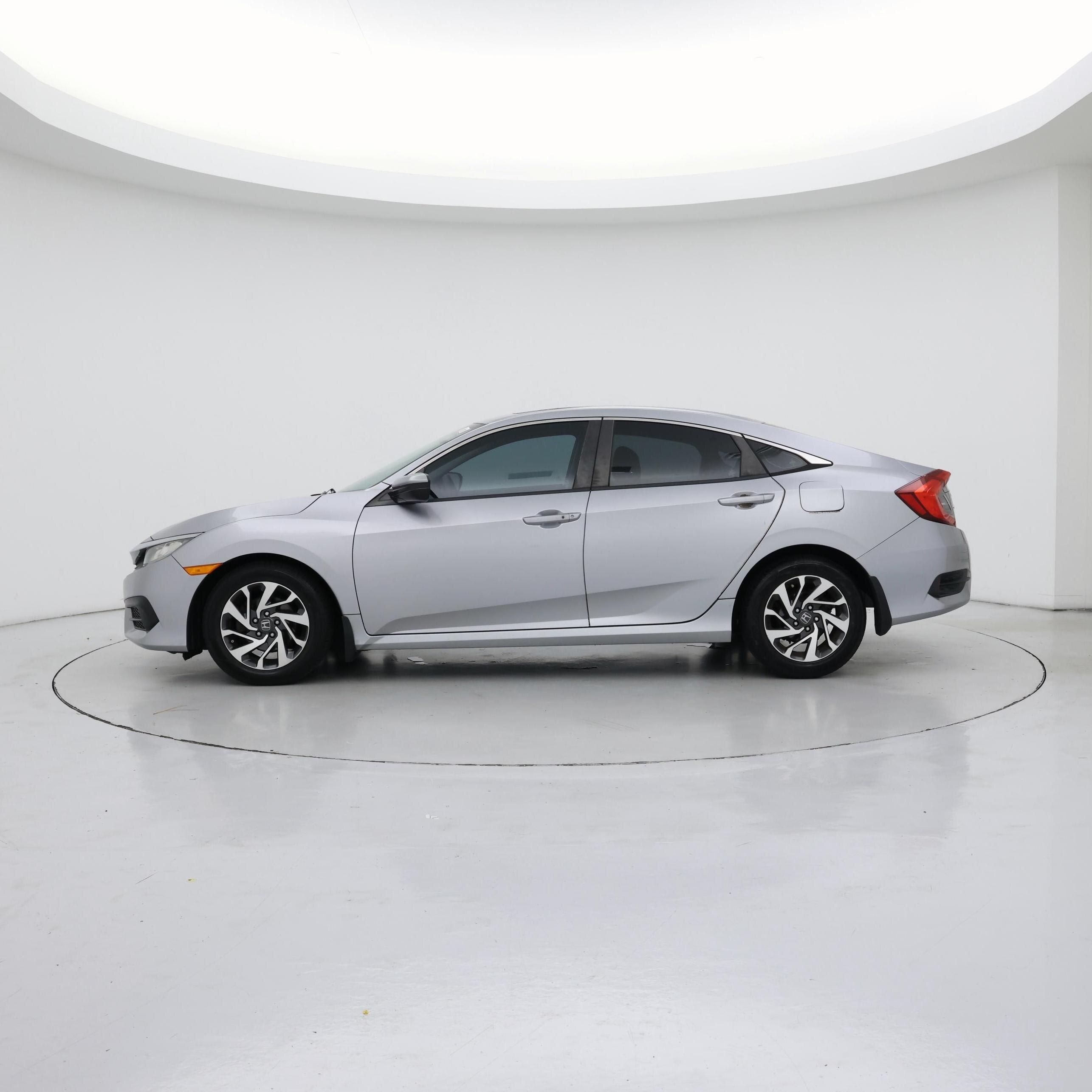 Thumbnail: 2016 Honda Civic - 3