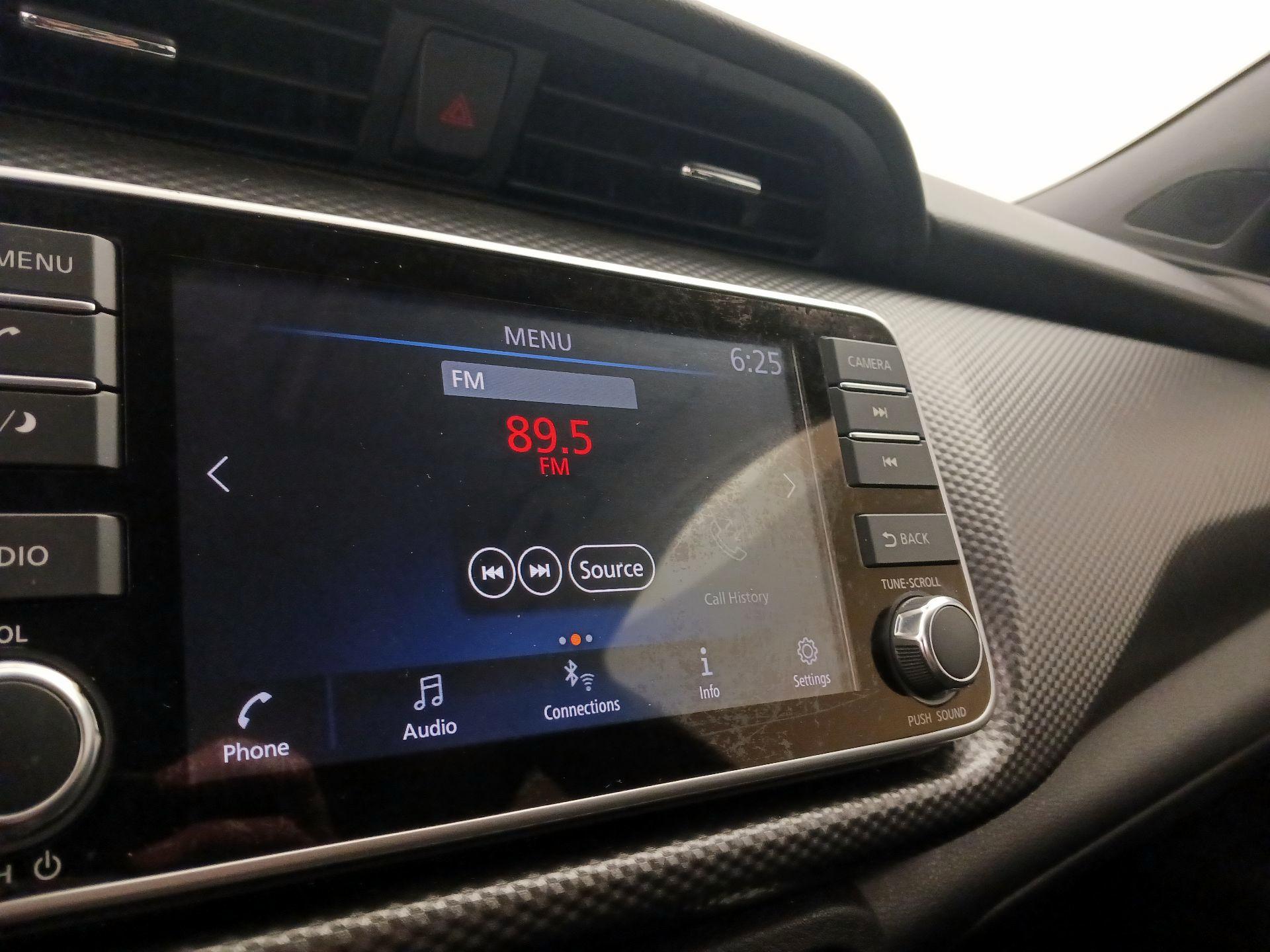 Thumbnail: 2019 Nissan Kicks - 14