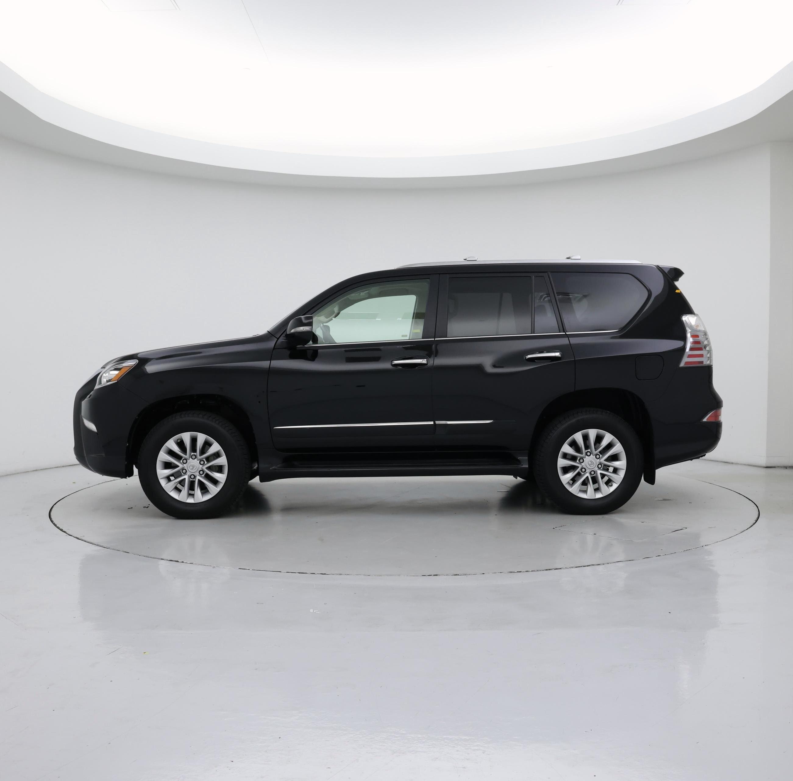 Thumbnail: 2019 Lexus GX - 3