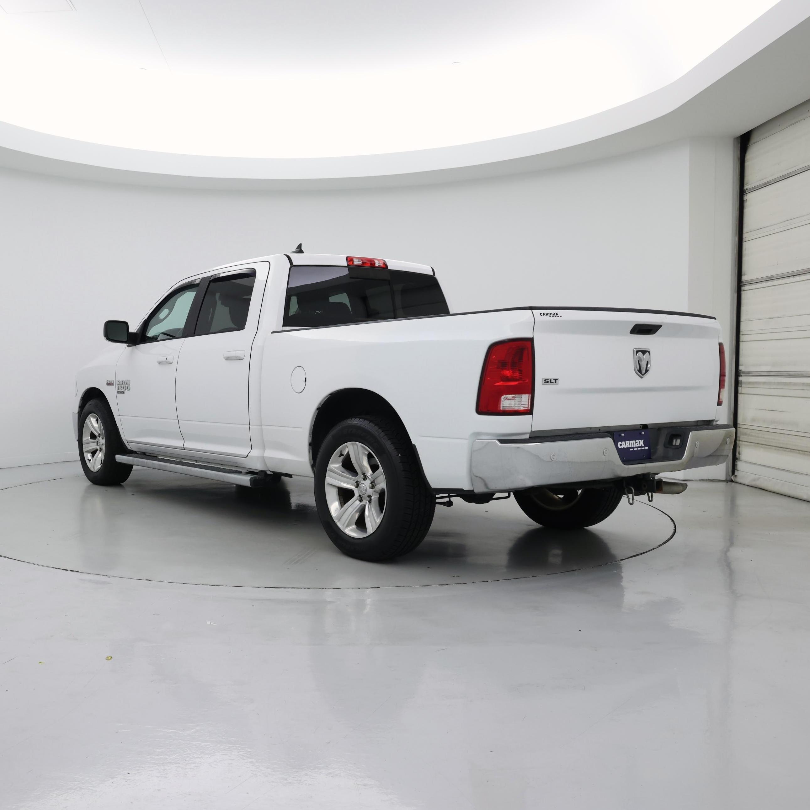 Thumbnail: 2020 RAM 1500 Classic - 2