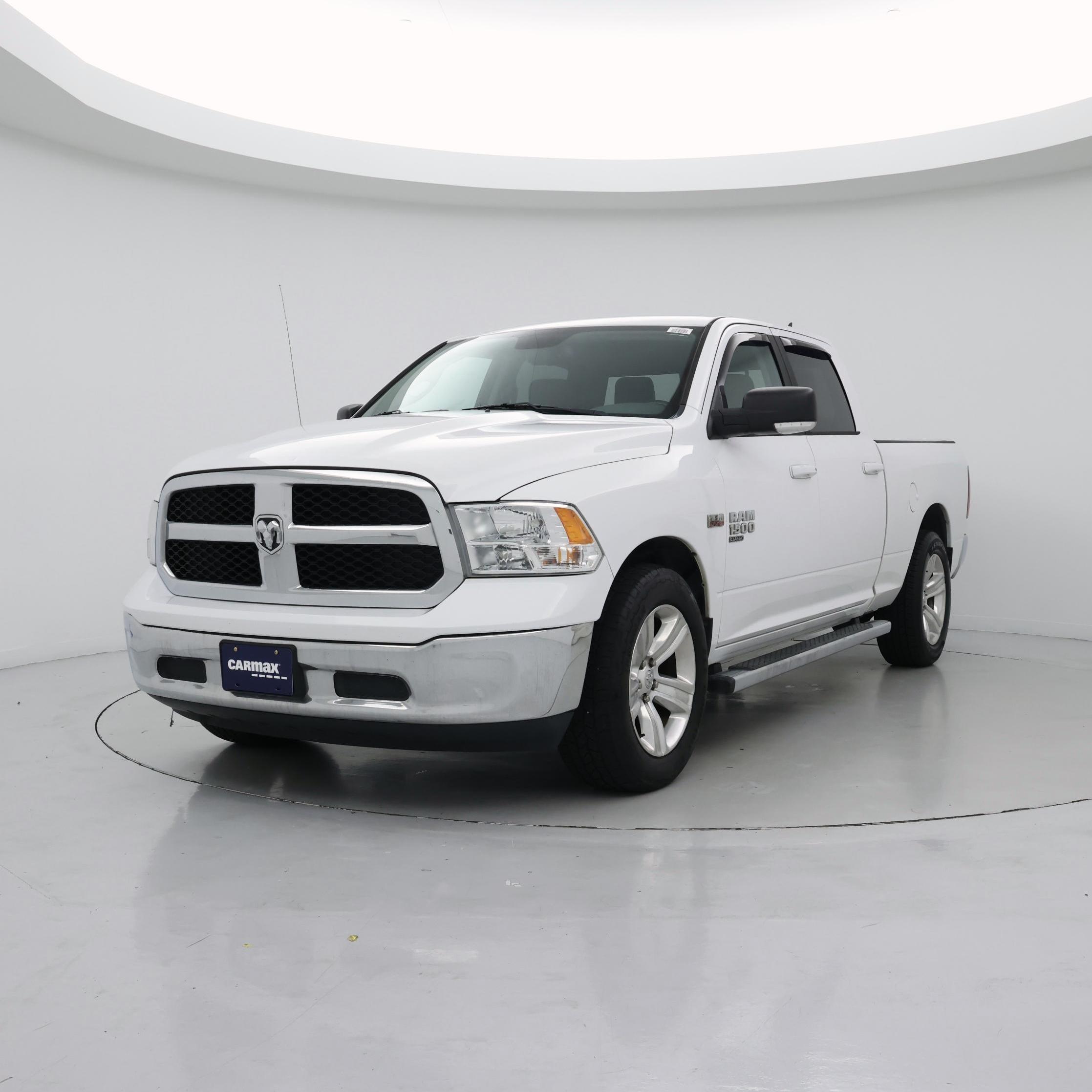Thumbnail: 2020 RAM 1500 Classic - 4