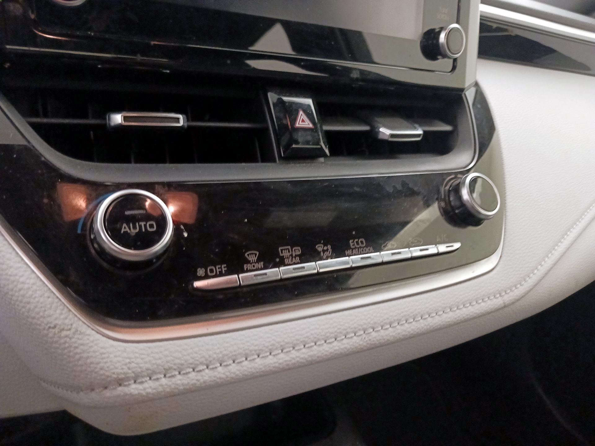 Thumbnail: 2020 Toyota Corolla - 16