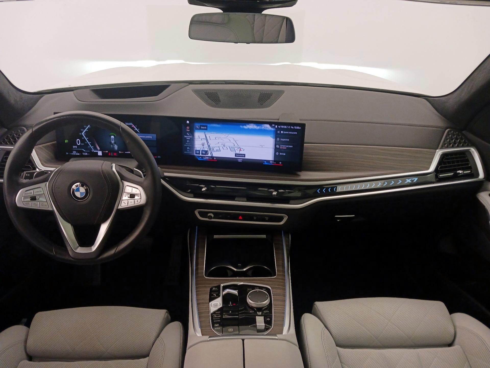 Thumbnail: 2023 BMW X7 - 9