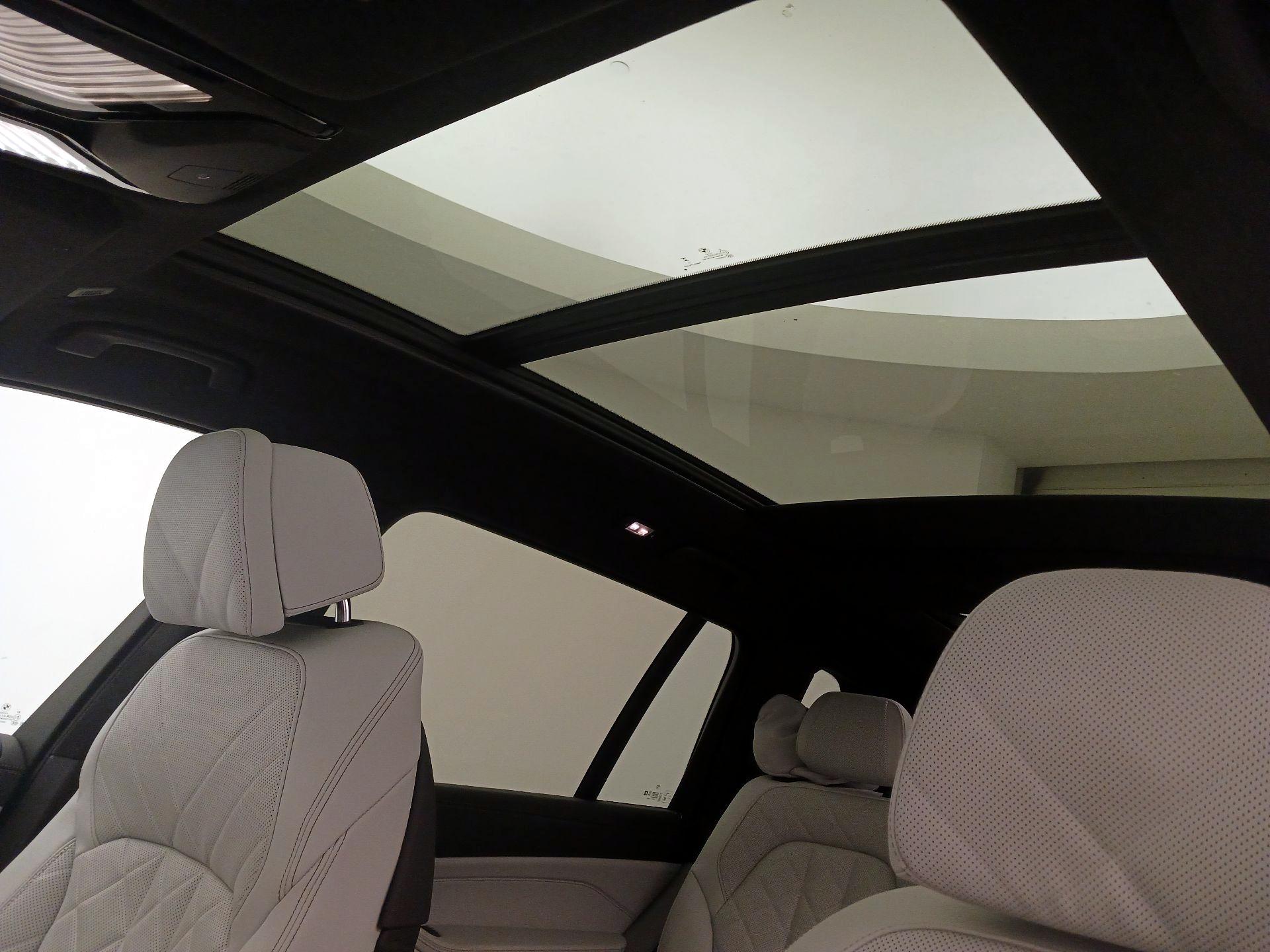 Thumbnail: 2023 BMW X7 - 20