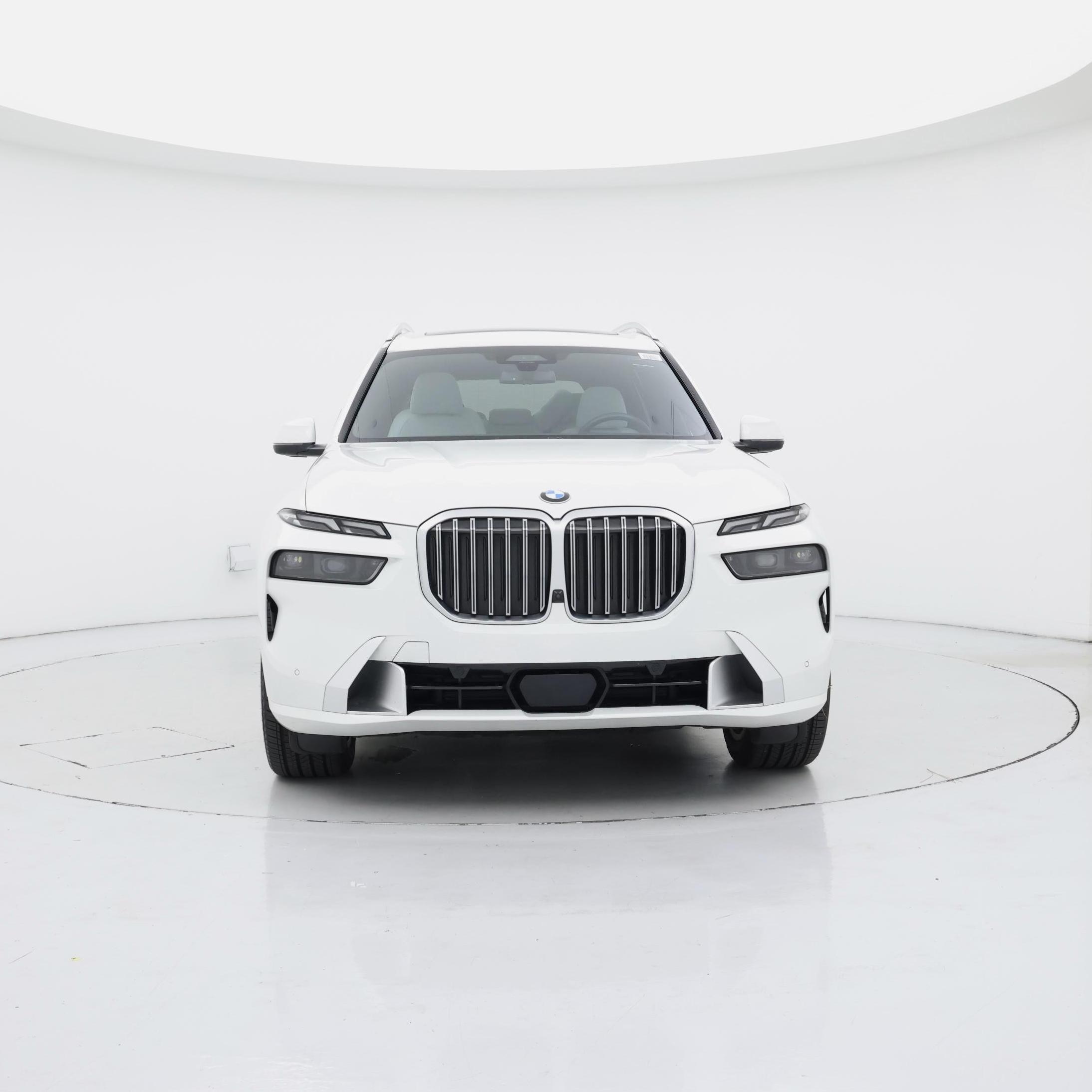Thumbnail: 2023 BMW X7 - 5