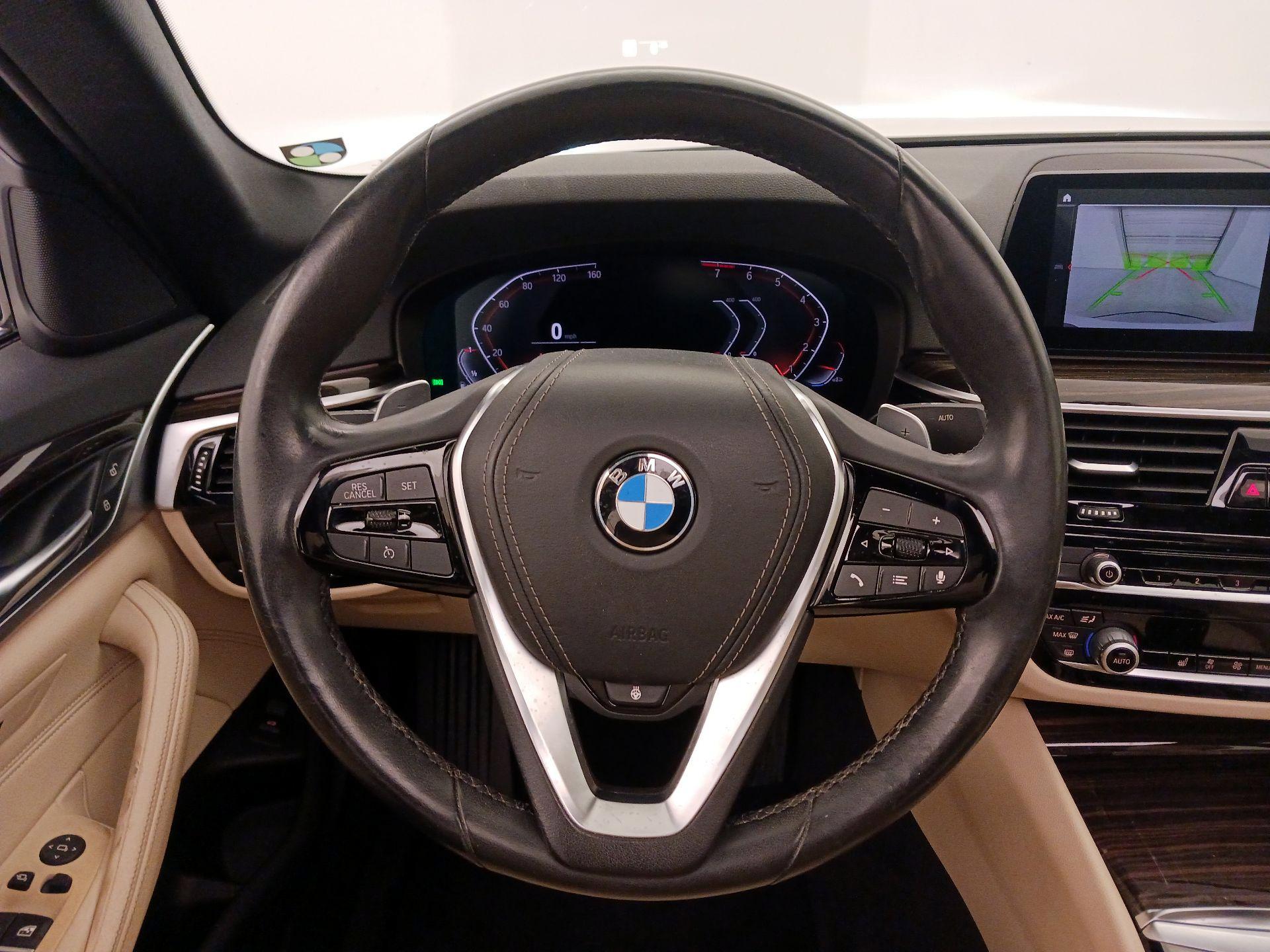 Thumbnail: 2020 BMW 5 Series - 10