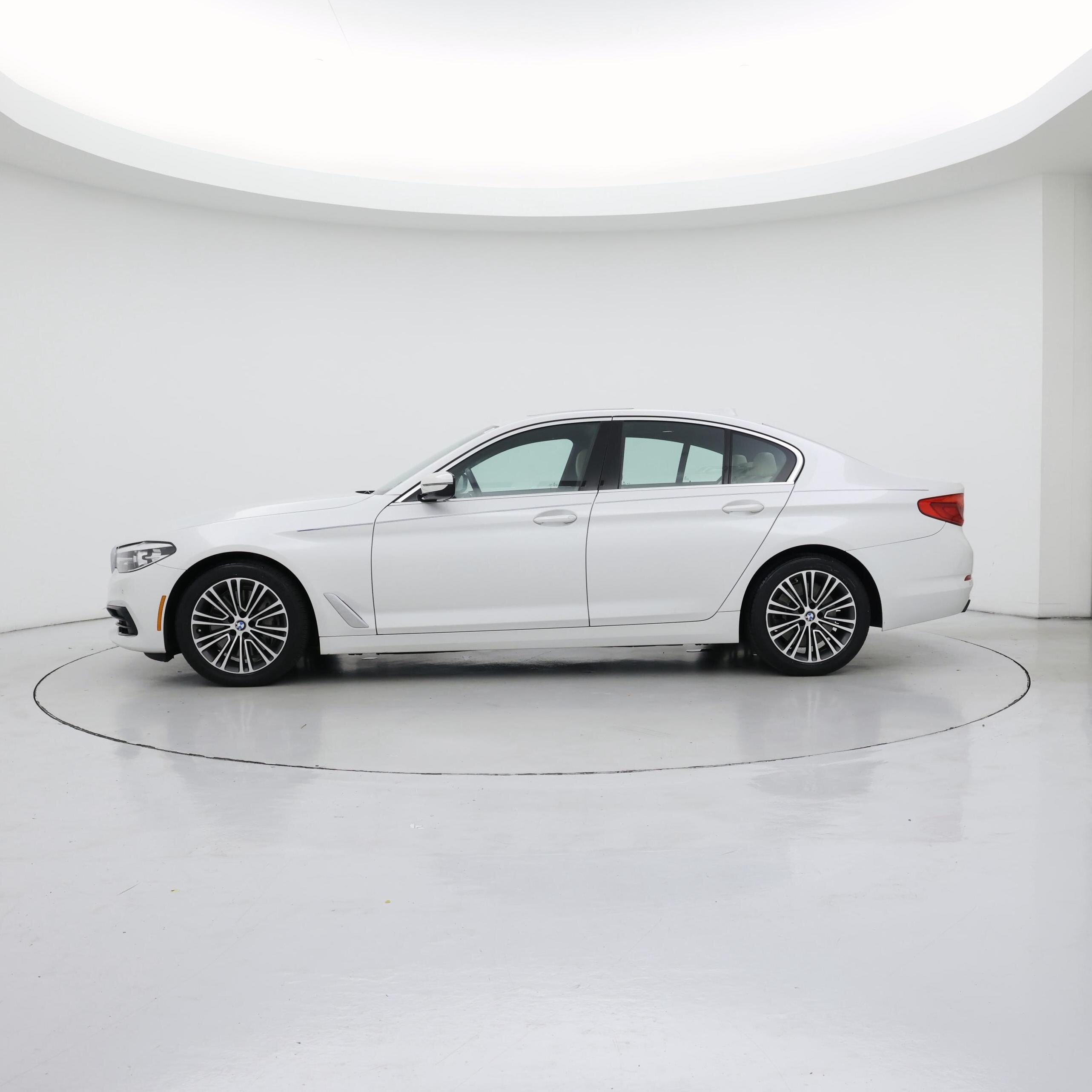Thumbnail: 2020 BMW 5 Series - 3