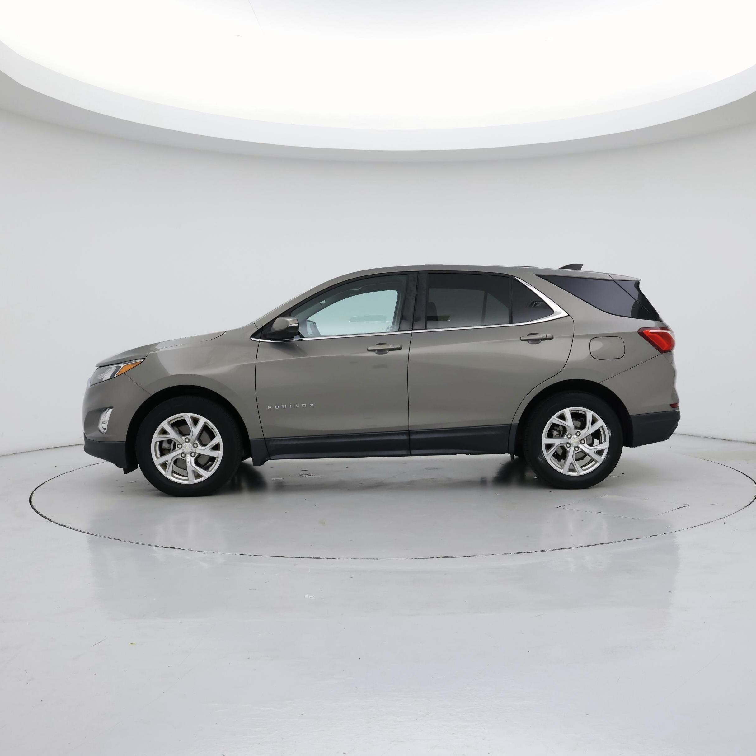 Thumbnail: 2018 Chevrolet Equinox - 3