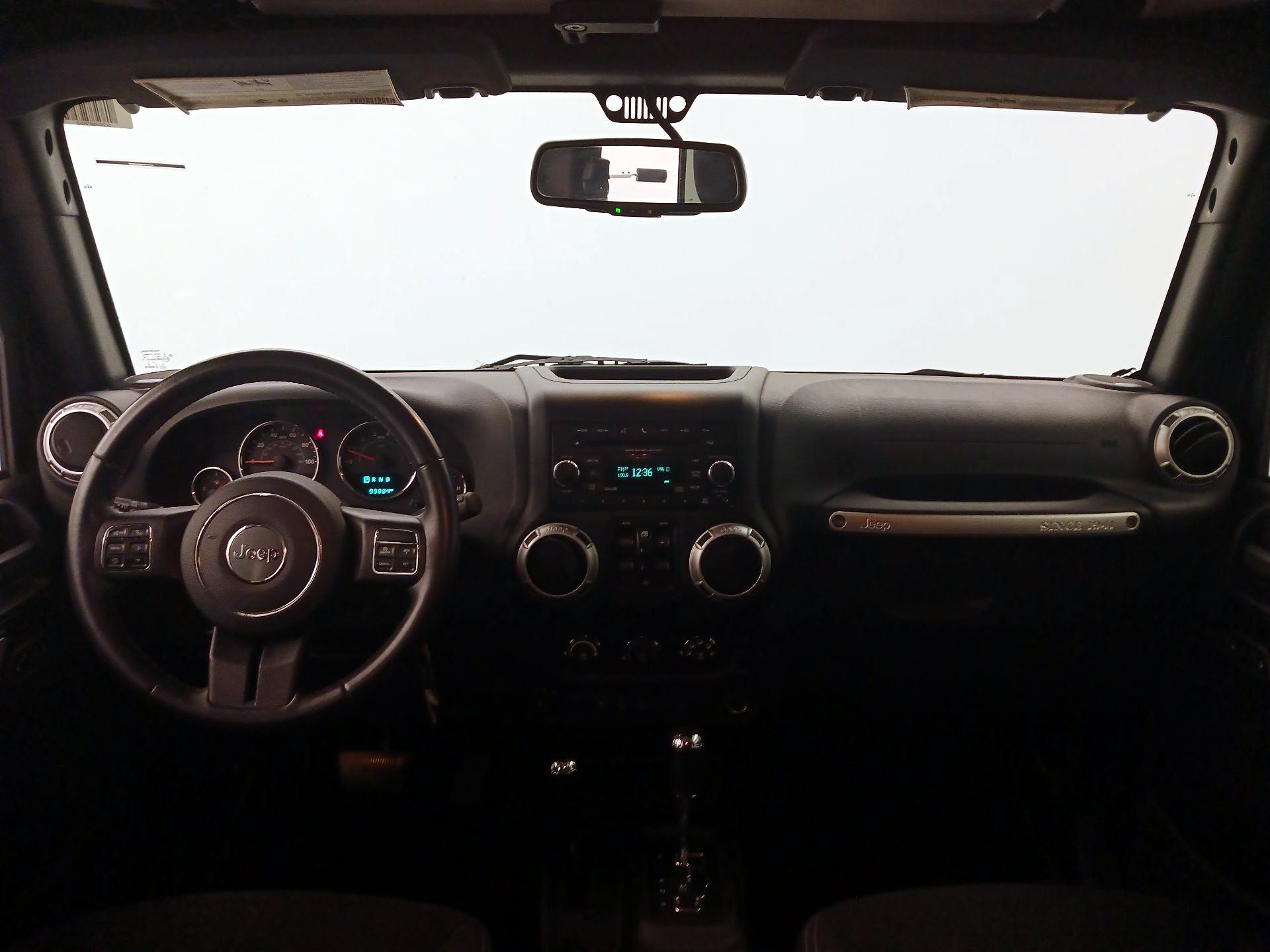 Thumbnail: 2016 Jeep Wrangler - 9