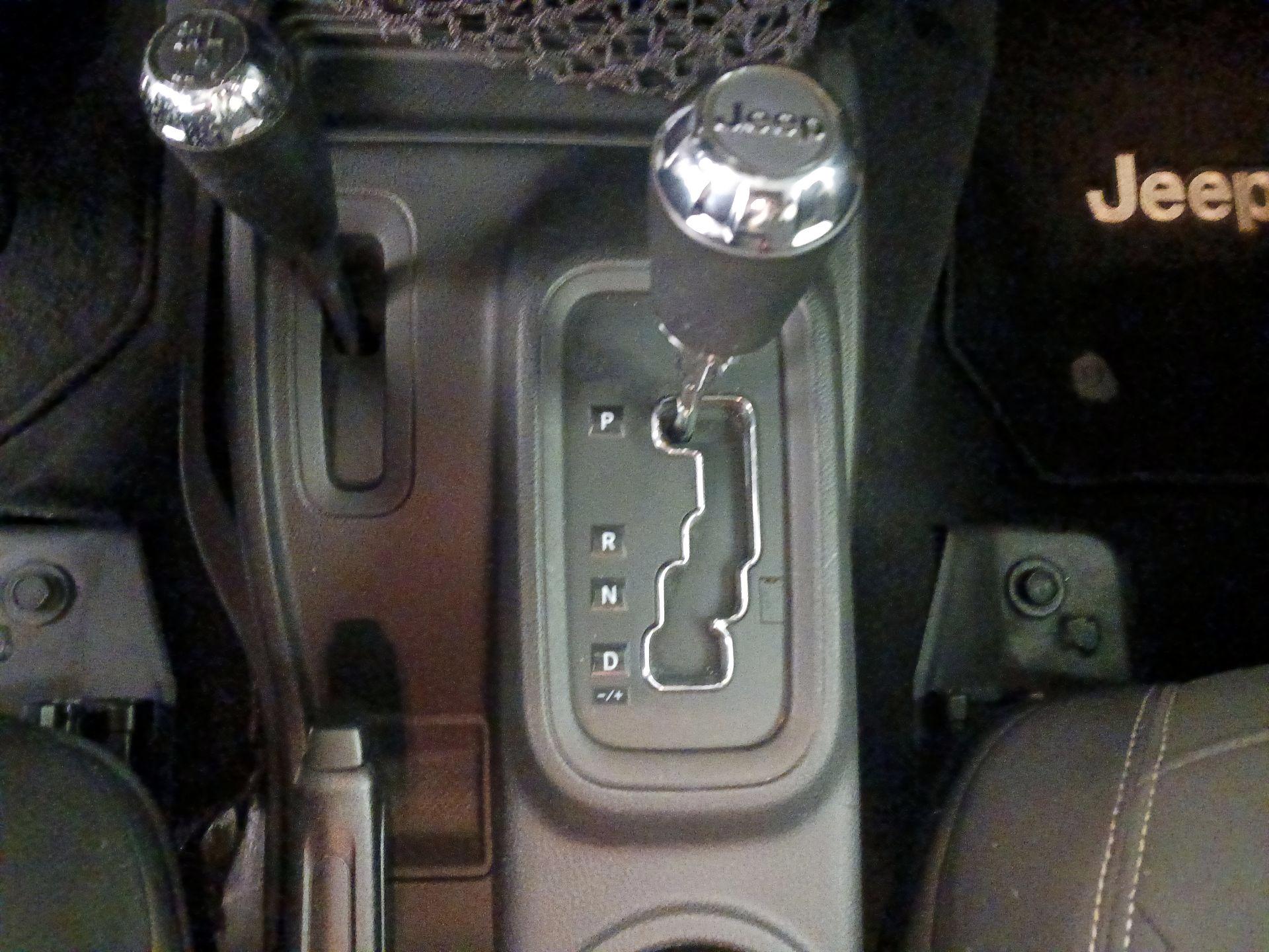 Thumbnail: 2016 Jeep Wrangler - 15