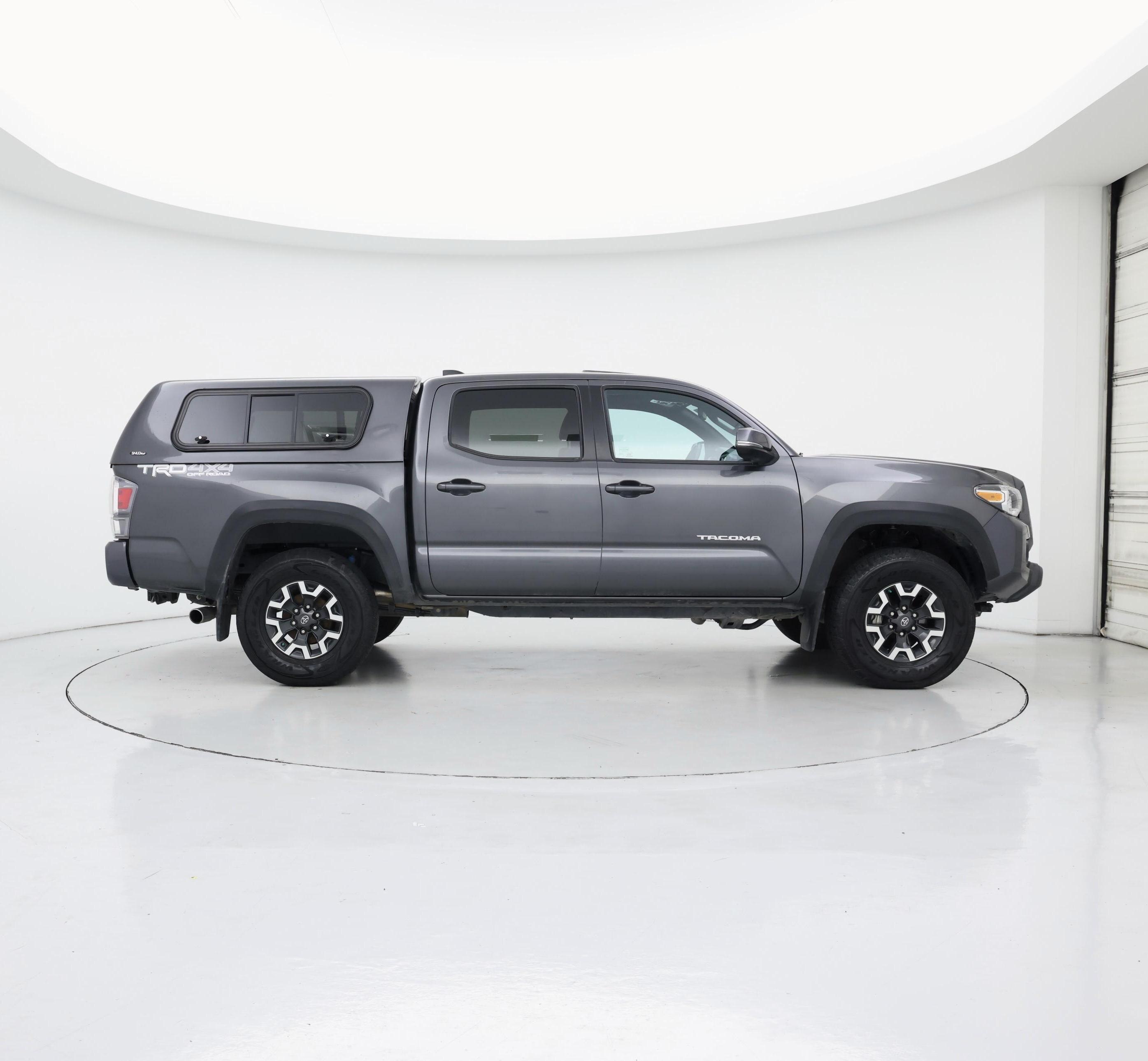 Thumbnail: 2020 Toyota Tacoma - 7