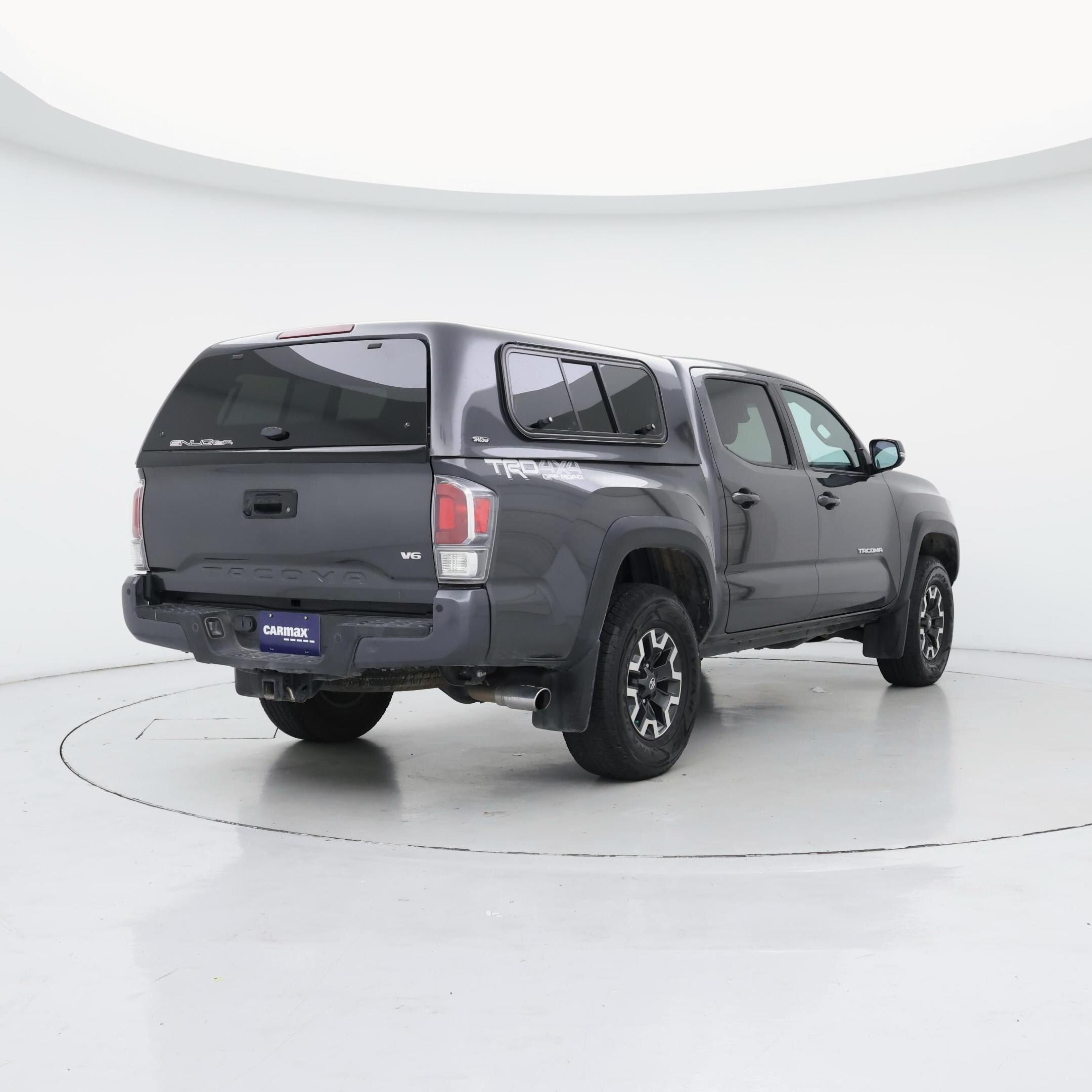 Thumbnail: 2020 Toyota Tacoma - 8