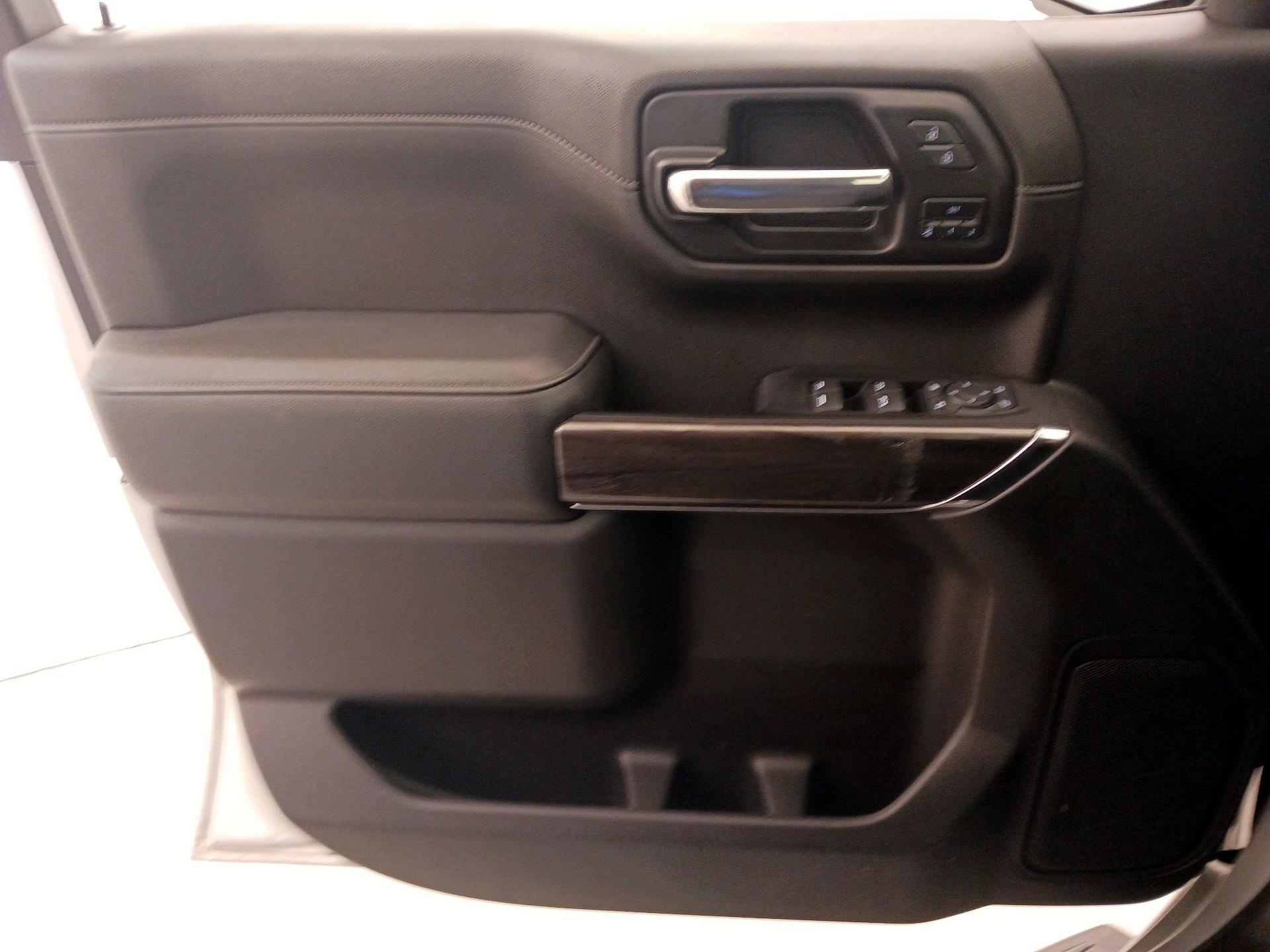 Thumbnail: 2021 Chevrolet Silverado 1500 - 12
