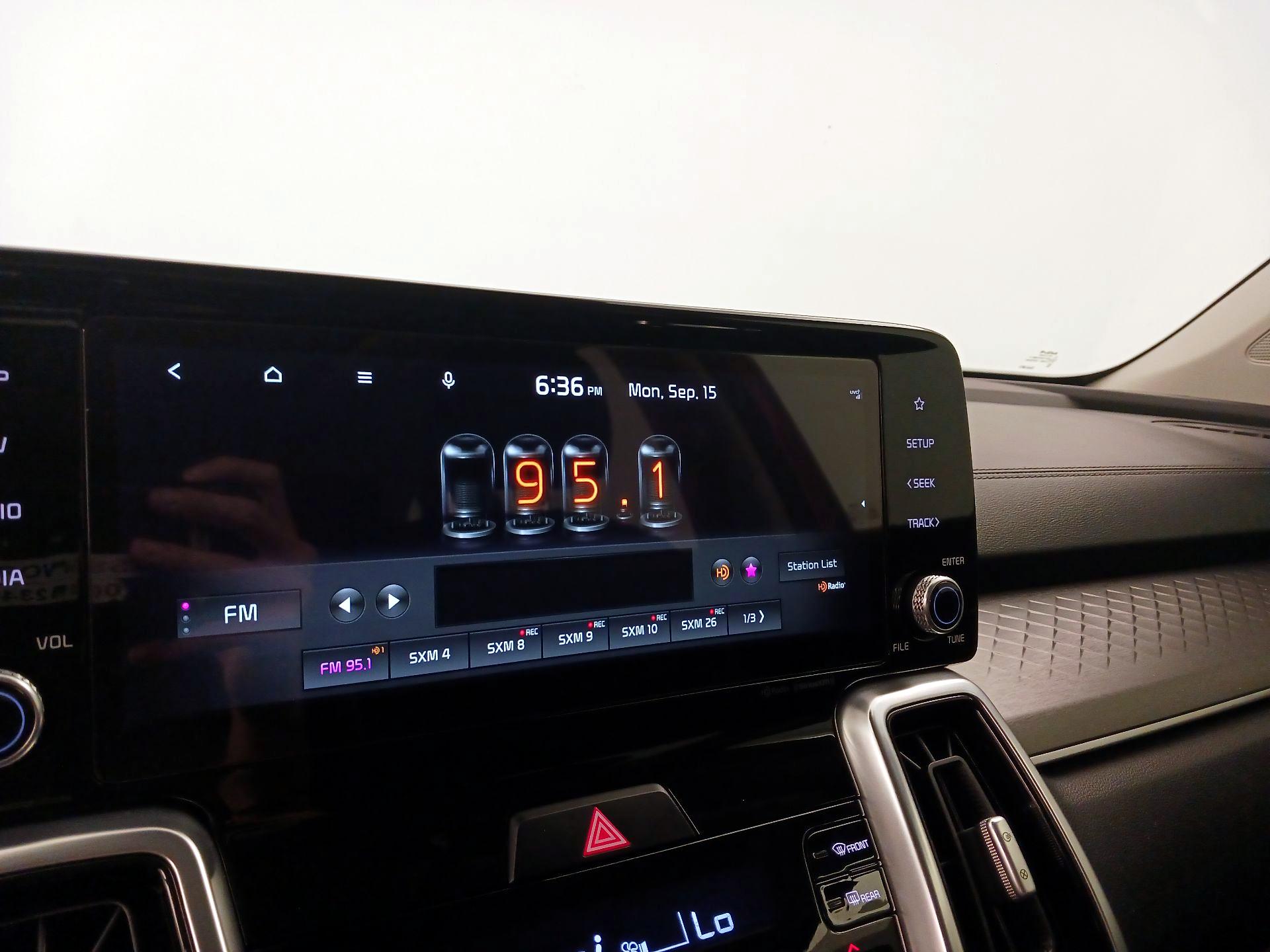 Thumbnail: 2022 Kia Sorento - 16