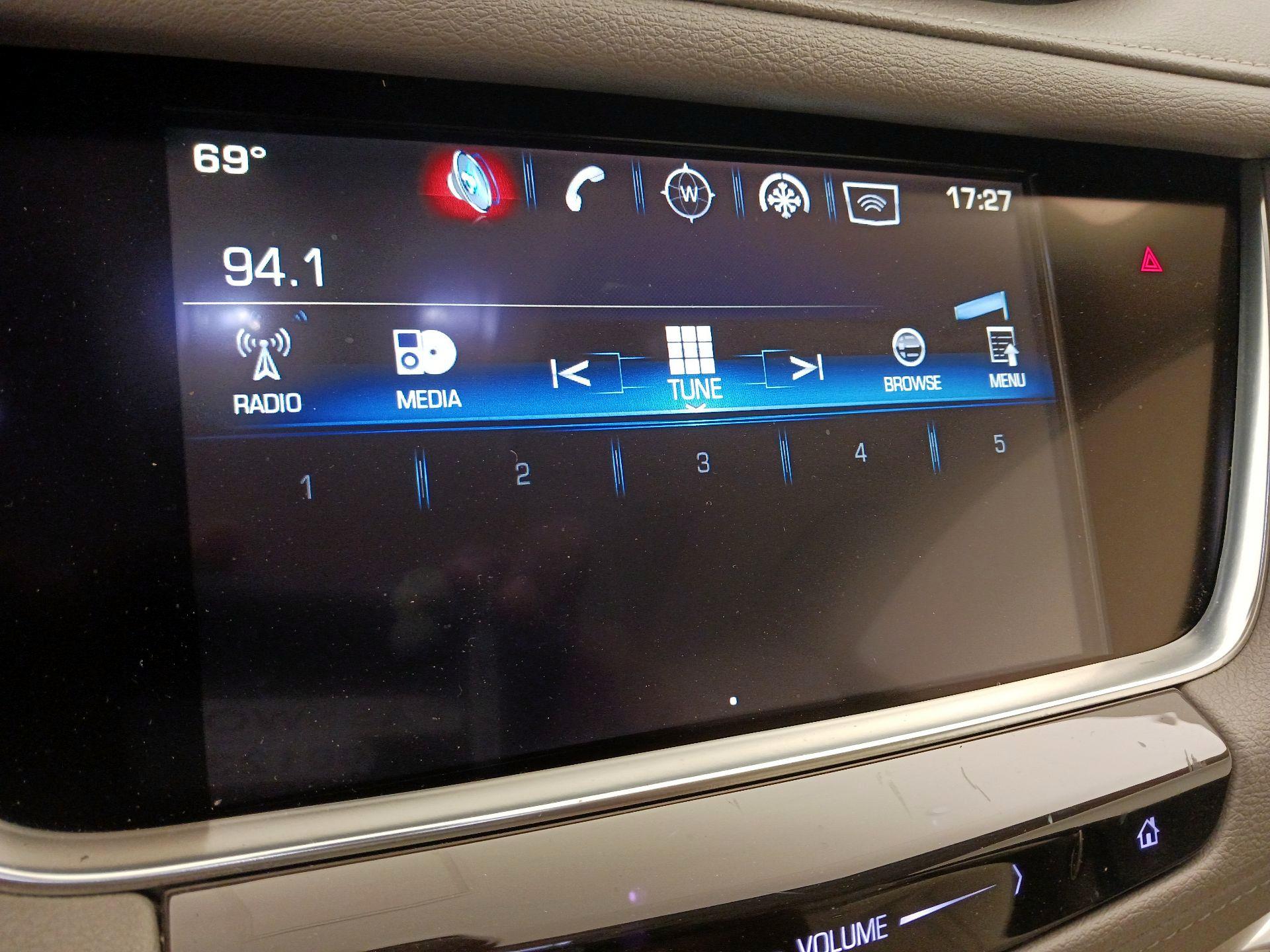 Thumbnail: 2019 Cadillac XT5 - 16