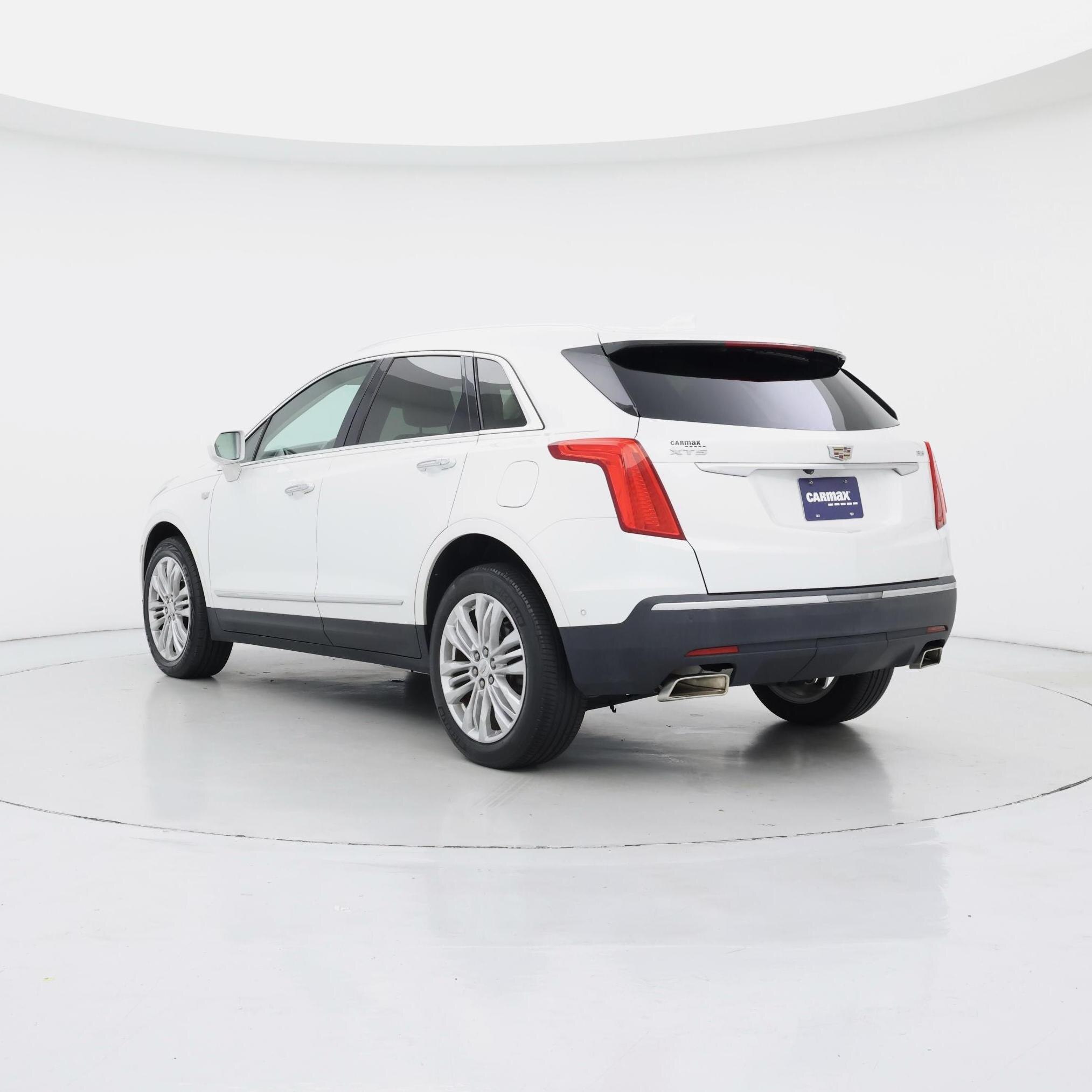 Thumbnail: 2019 Cadillac XT5 - 2