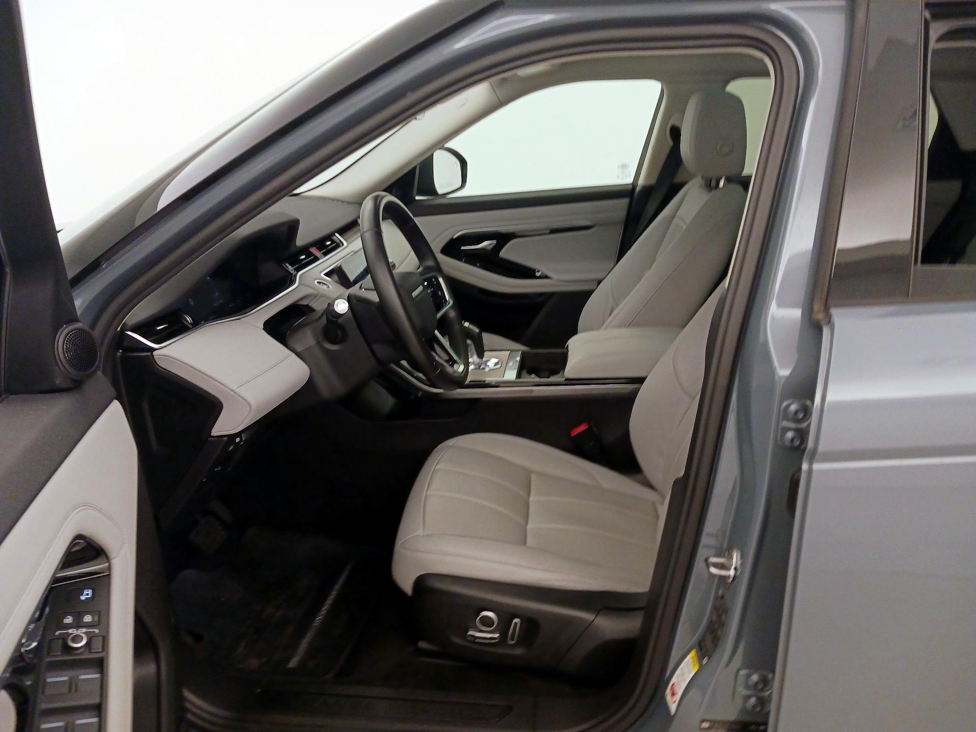 Thumbnail: 2021 Land Rover Range Rover Evoque - 11