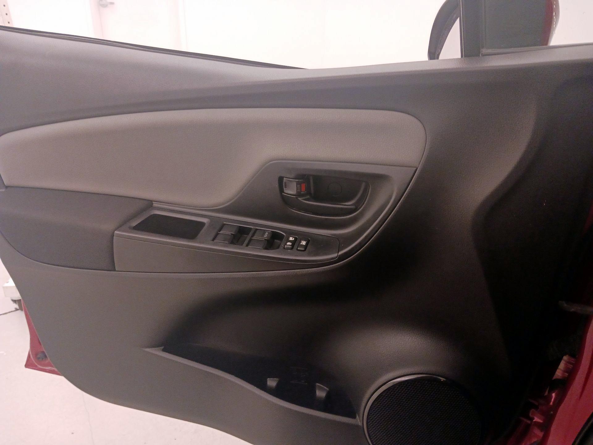 Thumbnail: 2017 Toyota Yaris - 12