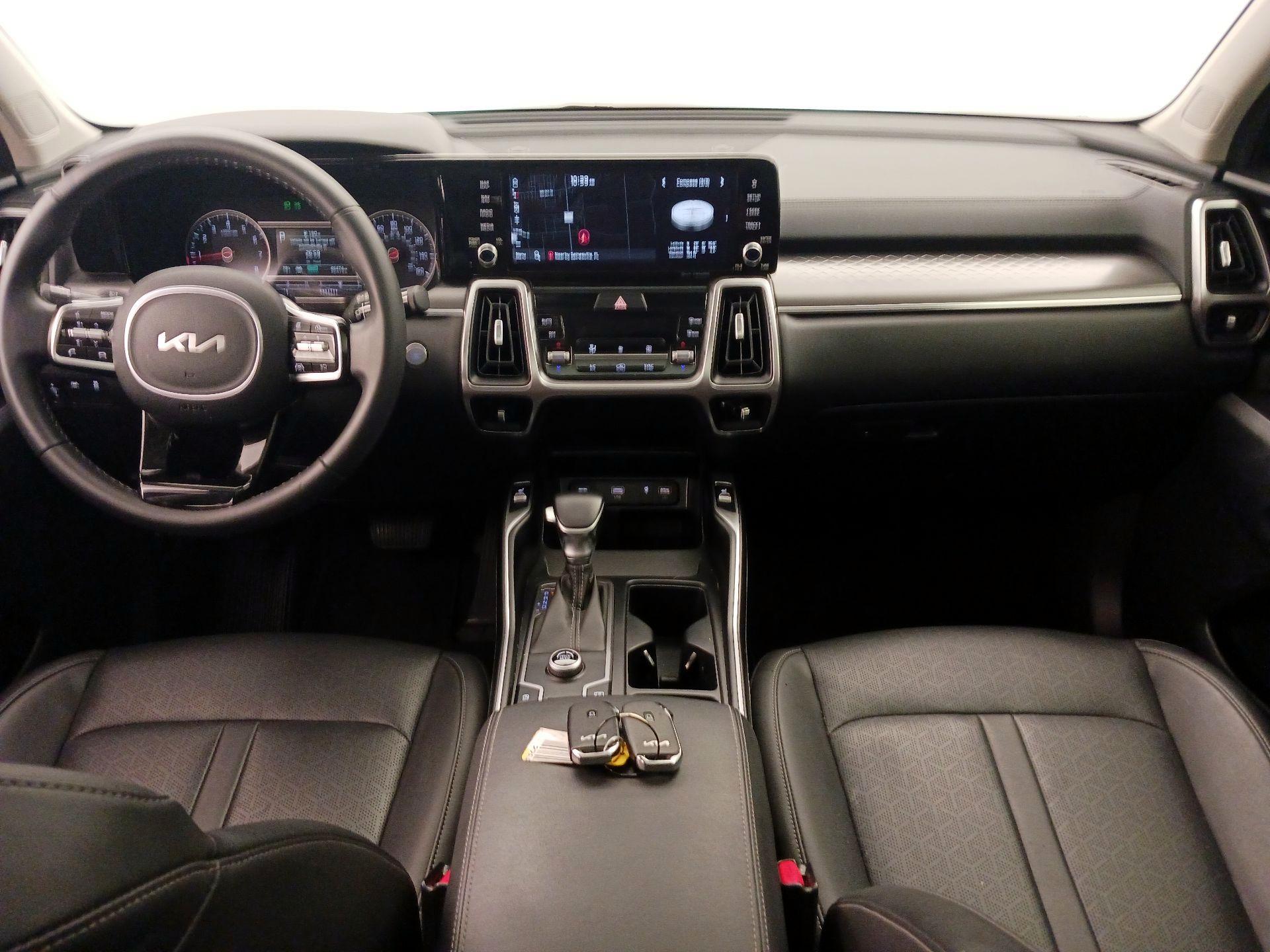 Thumbnail: 2023 Kia Sorento - 9