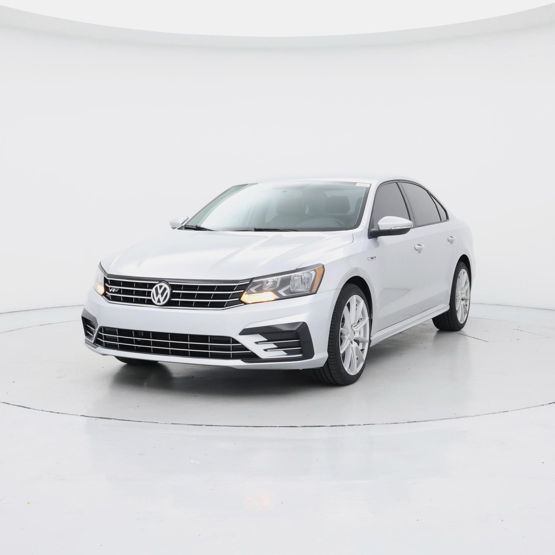 Thumbnail: 2018 Volkswagen Passat - 4