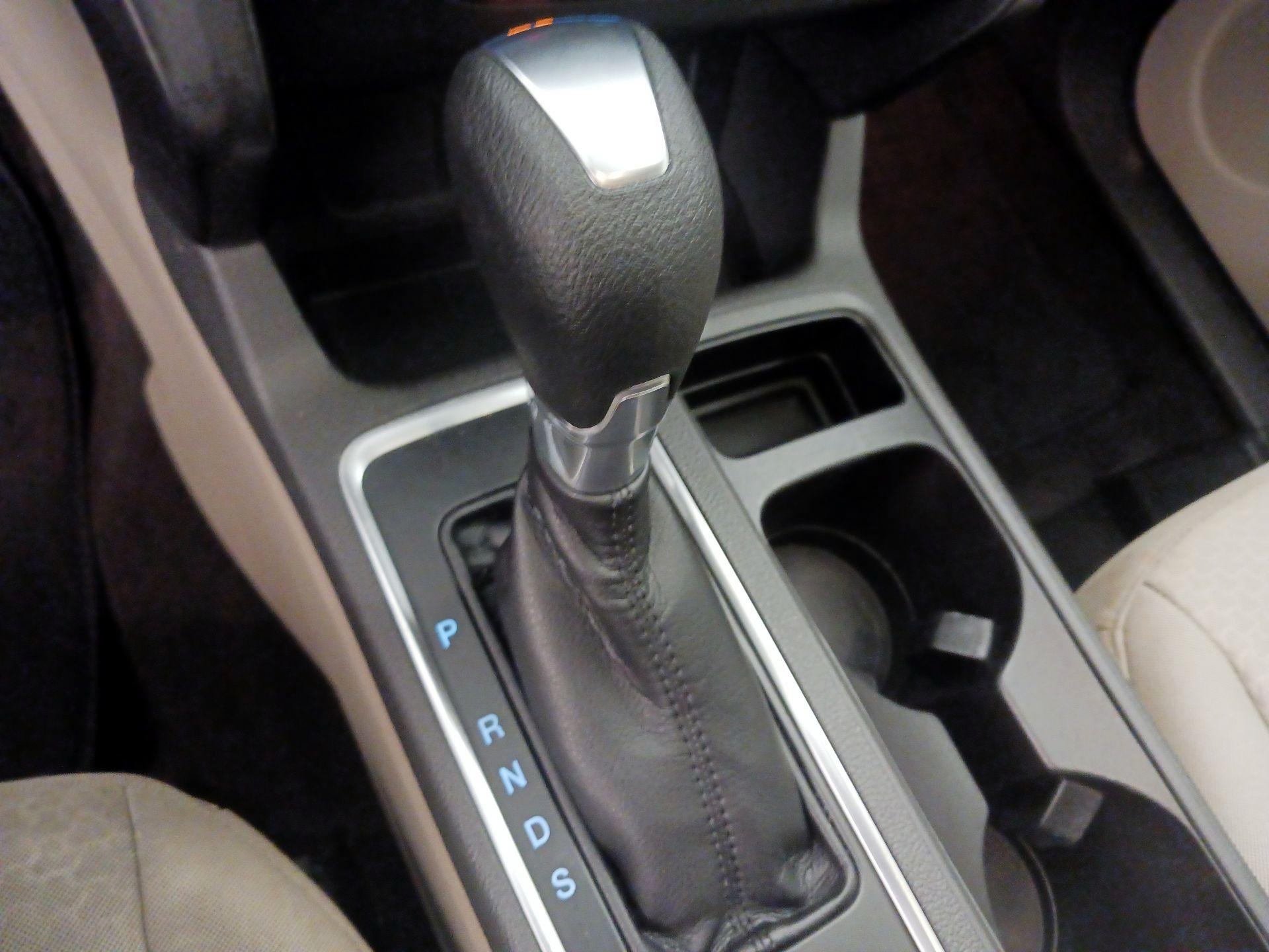 Thumbnail: 2017 Ford Escape - 17