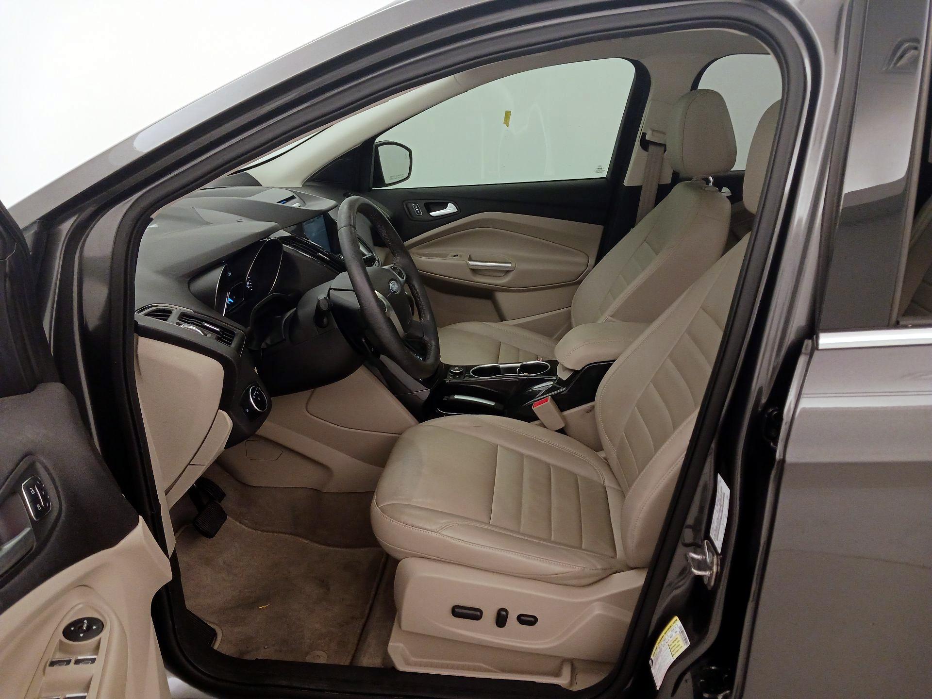 Thumbnail: 2015 Ford Escape - 11