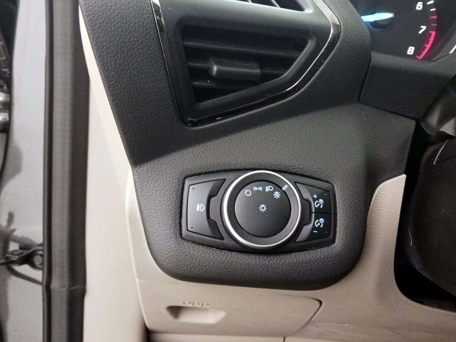 Thumbnail: 2015 Ford Escape - 13