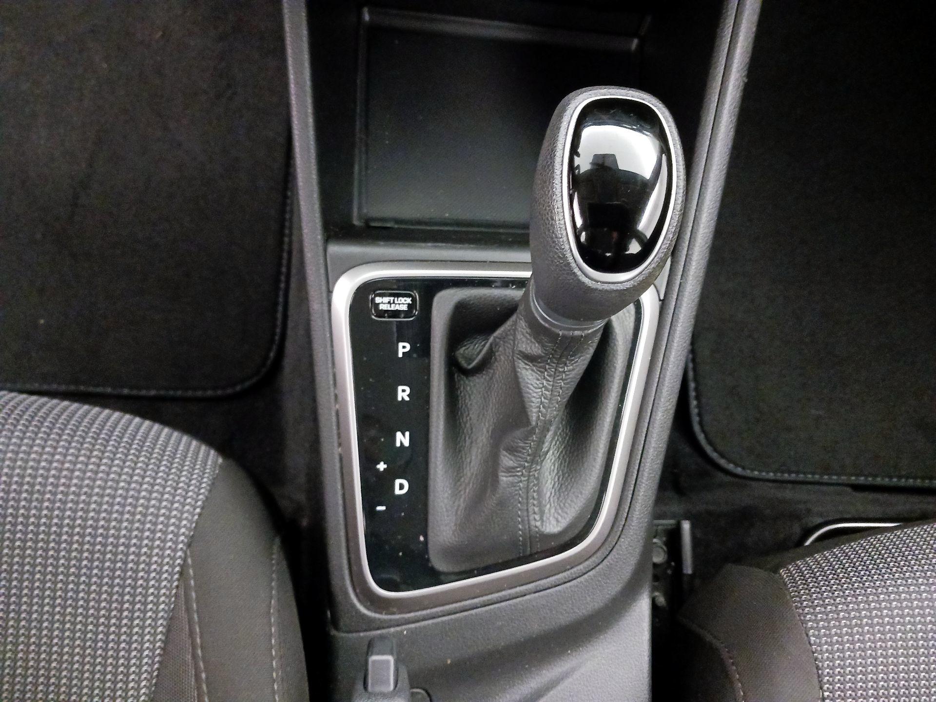 Thumbnail: 2019 Hyundai Accent - 17