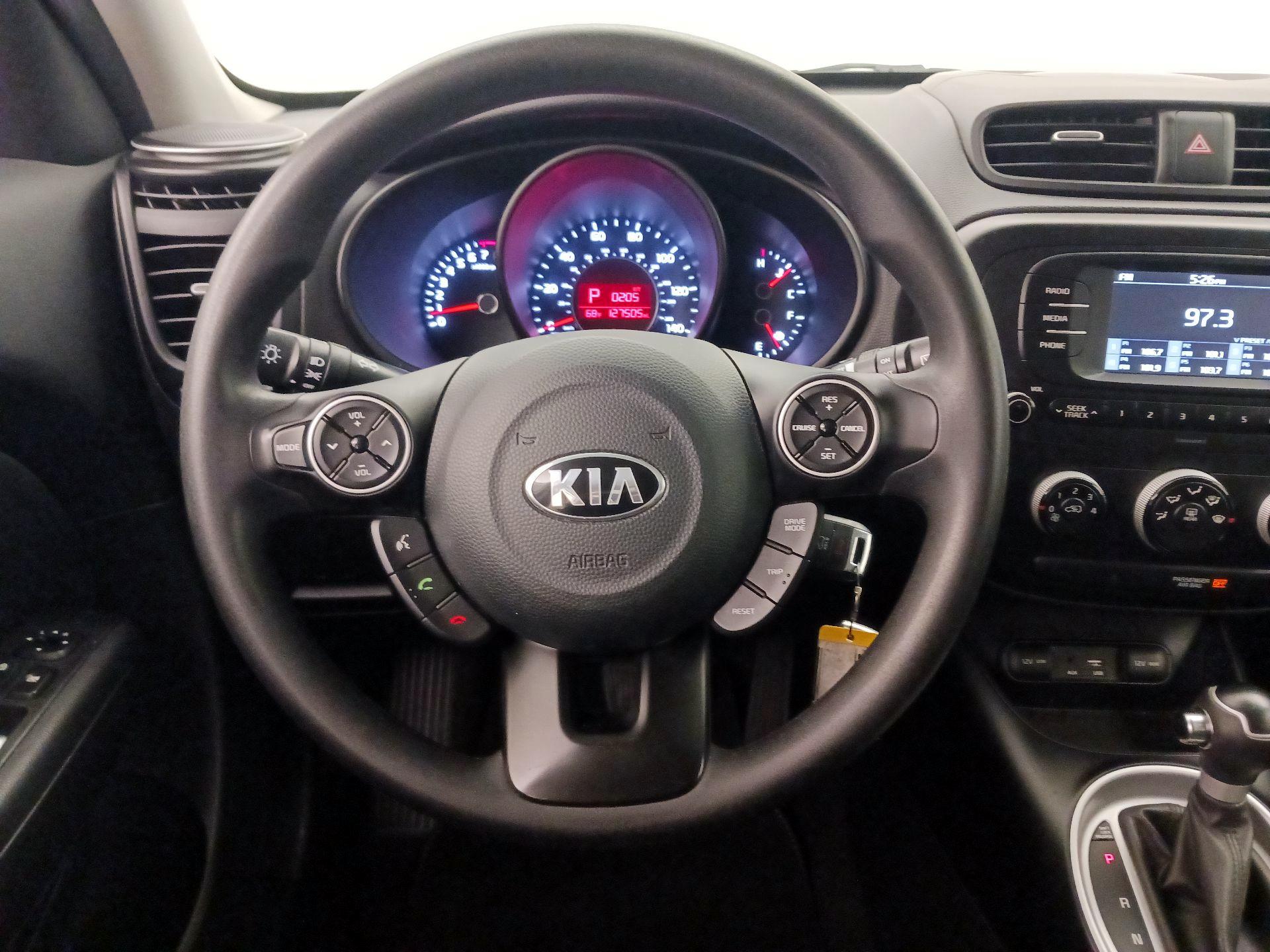 Thumbnail: 2017 Kia Soul - 10