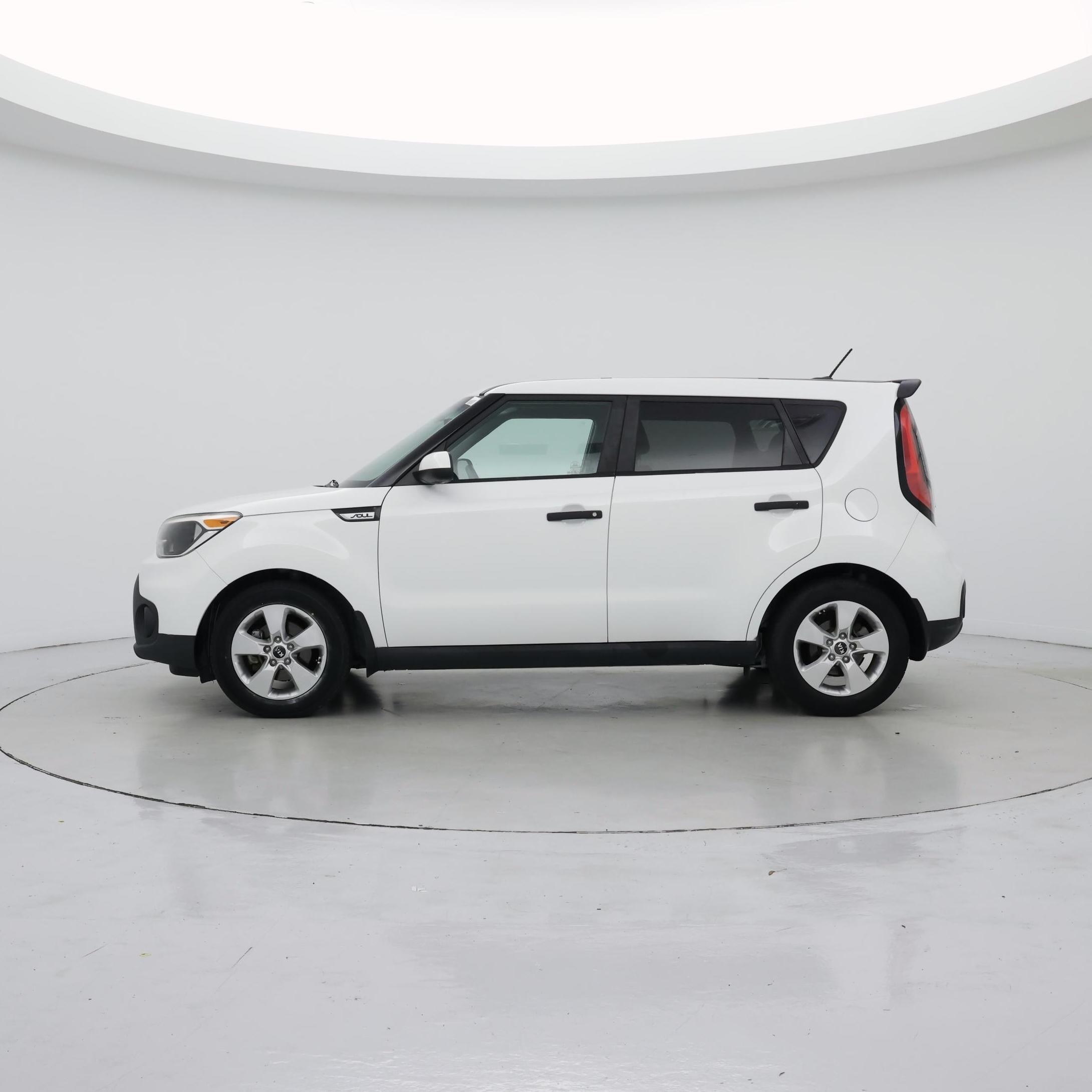Thumbnail: 2017 Kia Soul - 3
