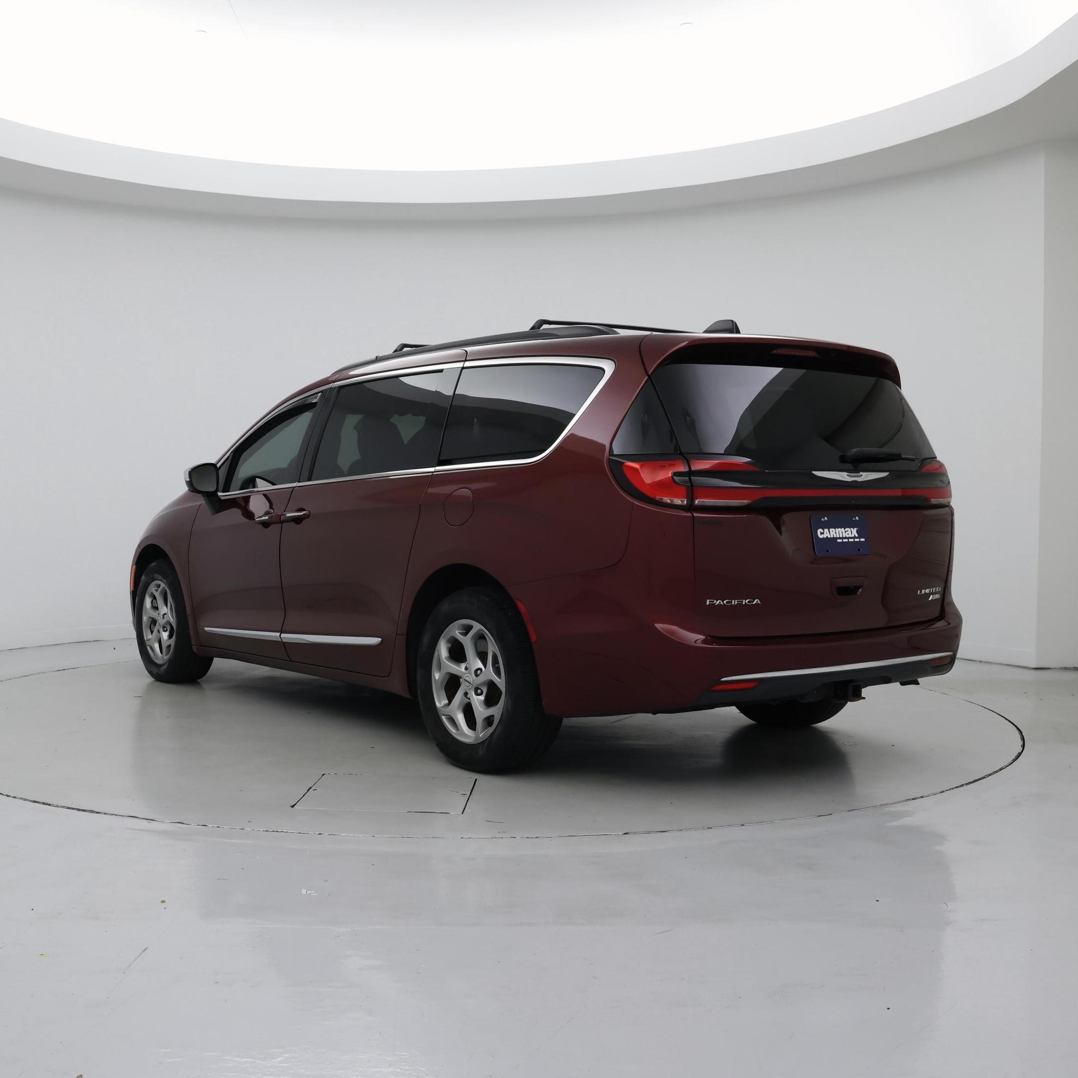 Thumbnail: 2023 Chrysler Pacifica - 2