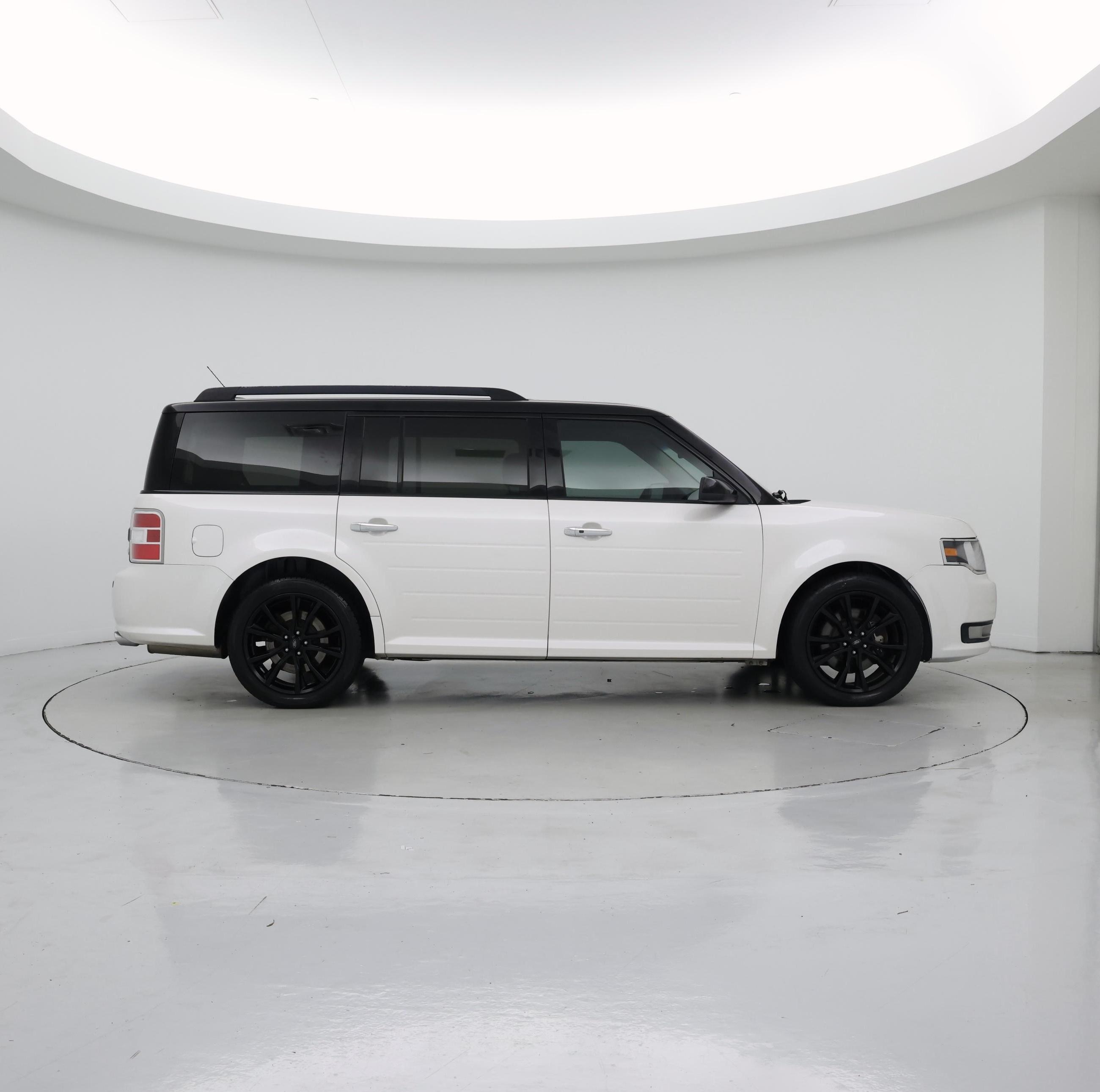 Thumbnail: 2017 Ford Flex - 7