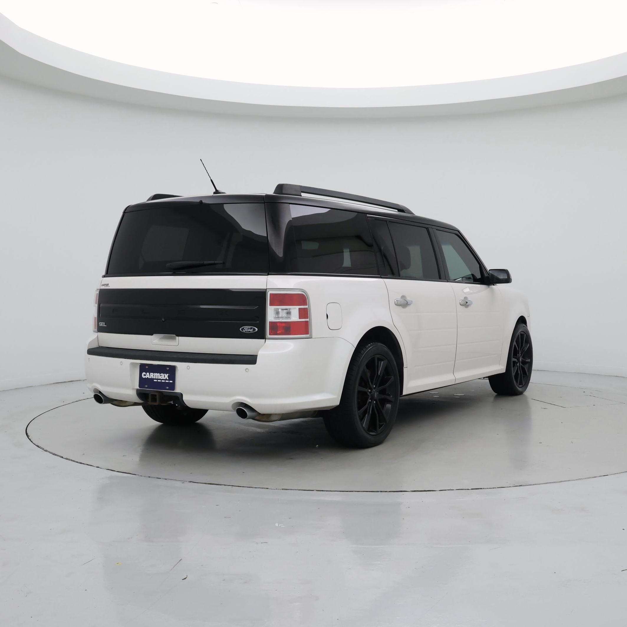 Thumbnail: 2017 Ford Flex - 8