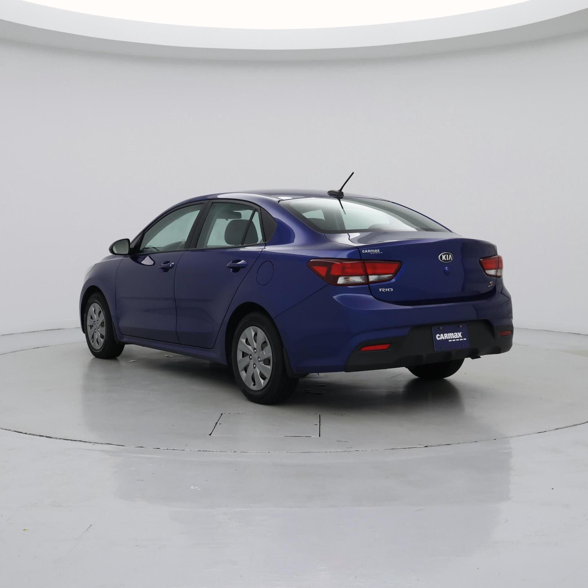 Thumbnail: 2020 Kia Rio - 2