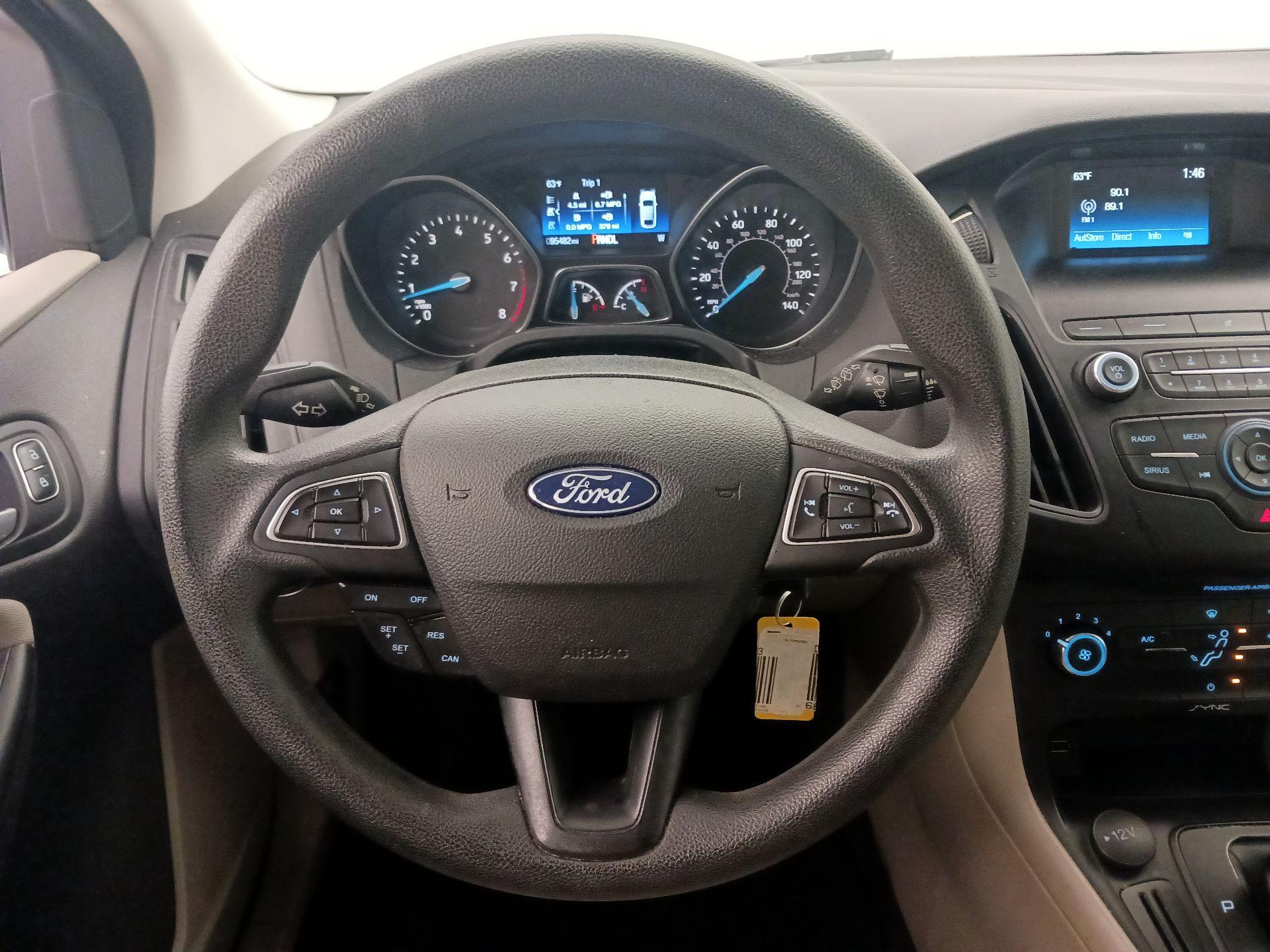 Thumbnail: 2018 Ford Focus - 10