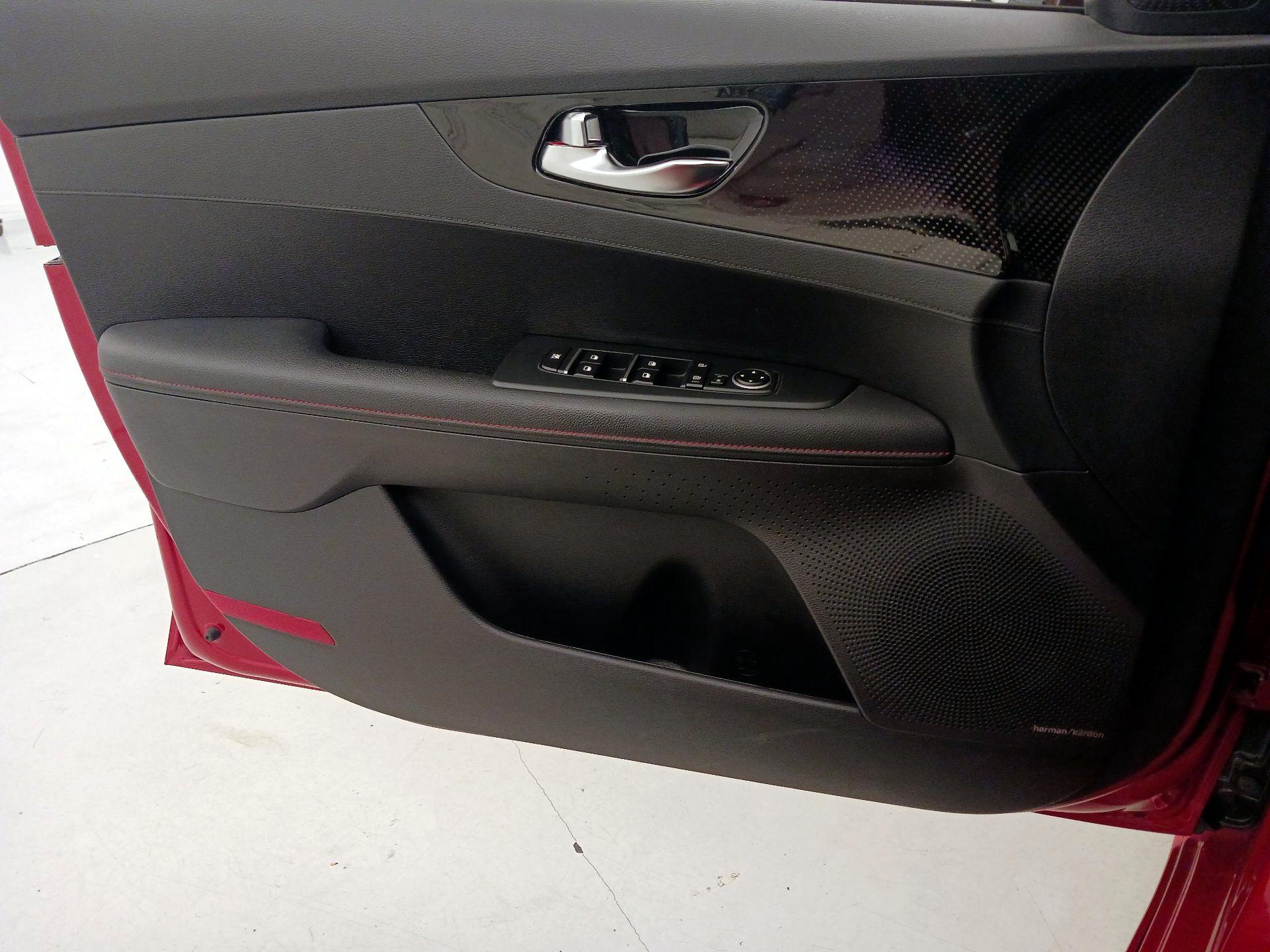 Thumbnail: 2021 Kia Forte - 12