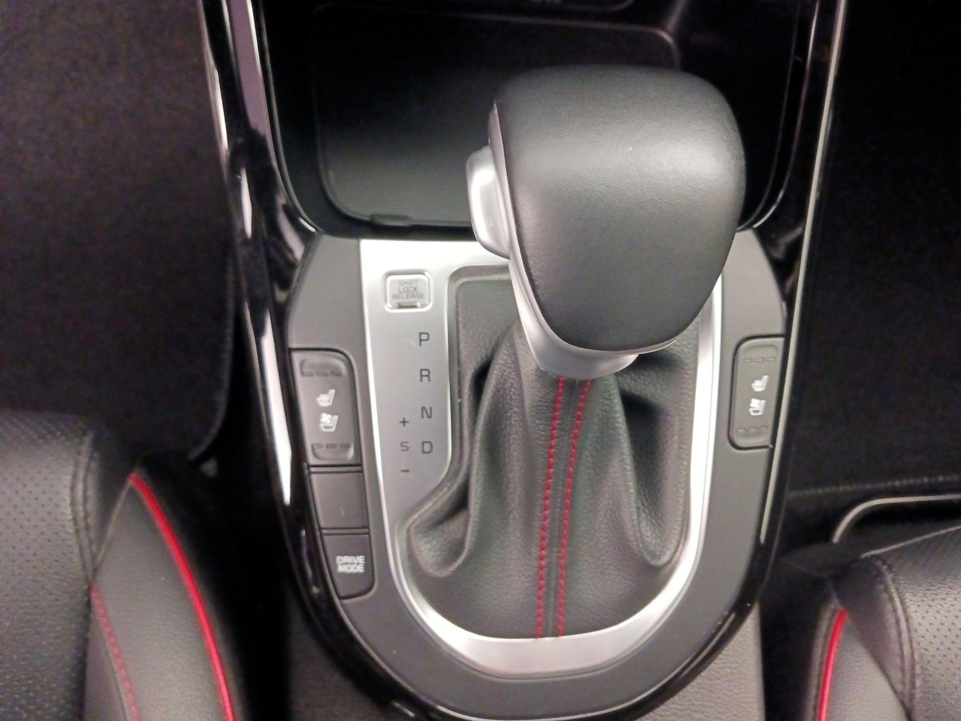 Thumbnail: 2021 Kia Forte - 17