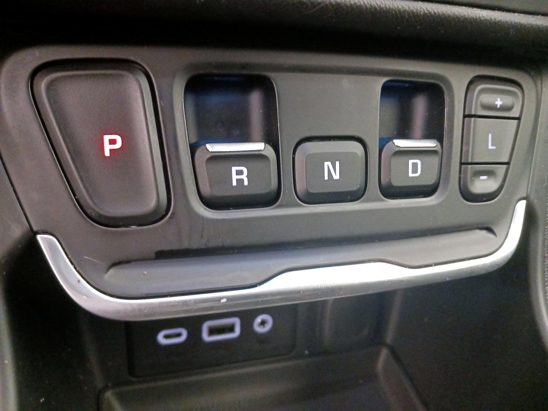 Thumbnail: 2020 GMC Terrain - 17
