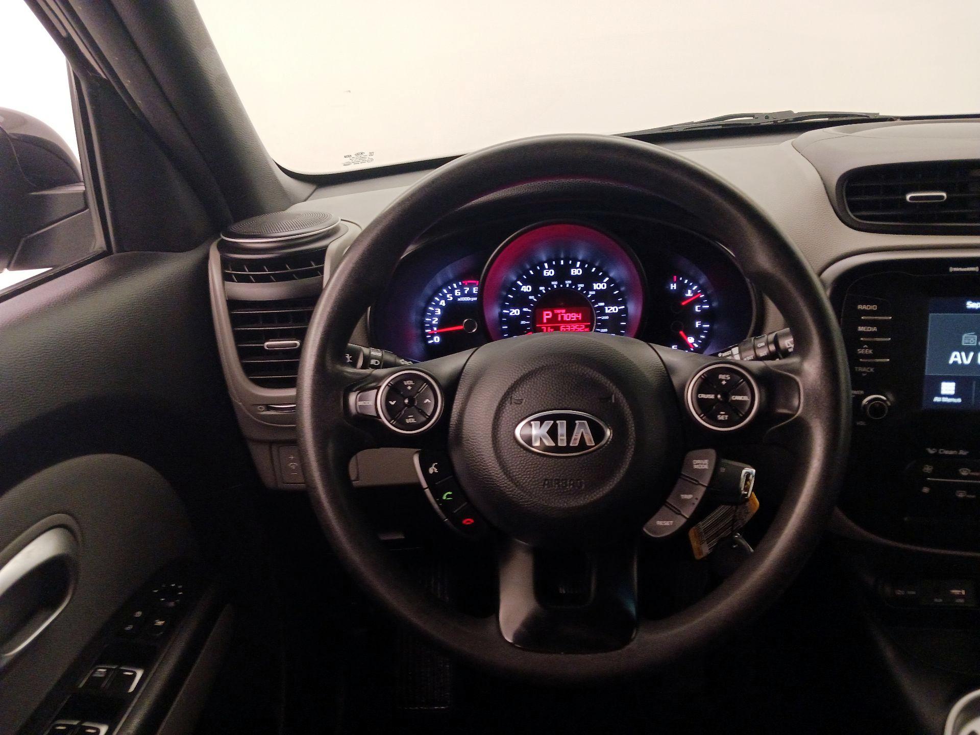 Thumbnail: 2019 Kia Soul - 10