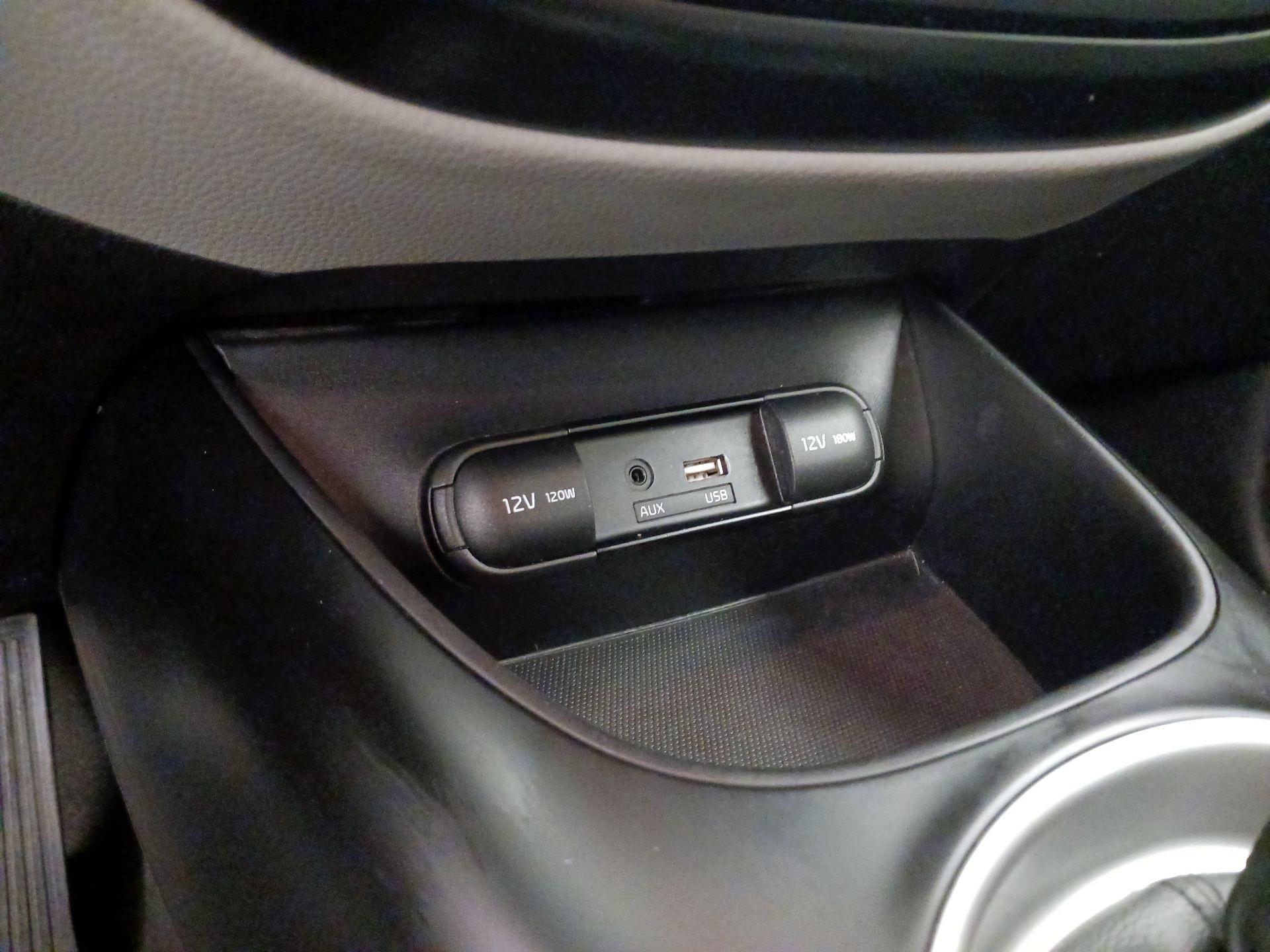 Thumbnail: 2019 Kia Soul - 18