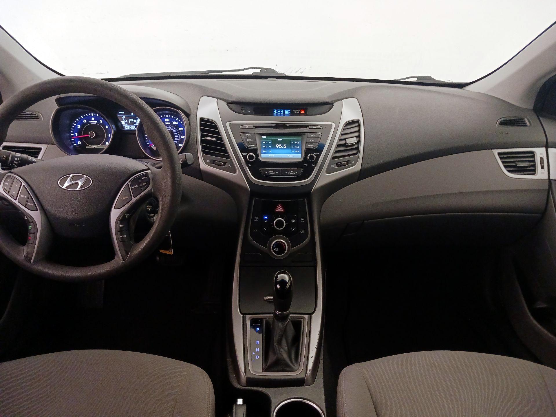 Thumbnail: 2015 Hyundai Elantra - 9