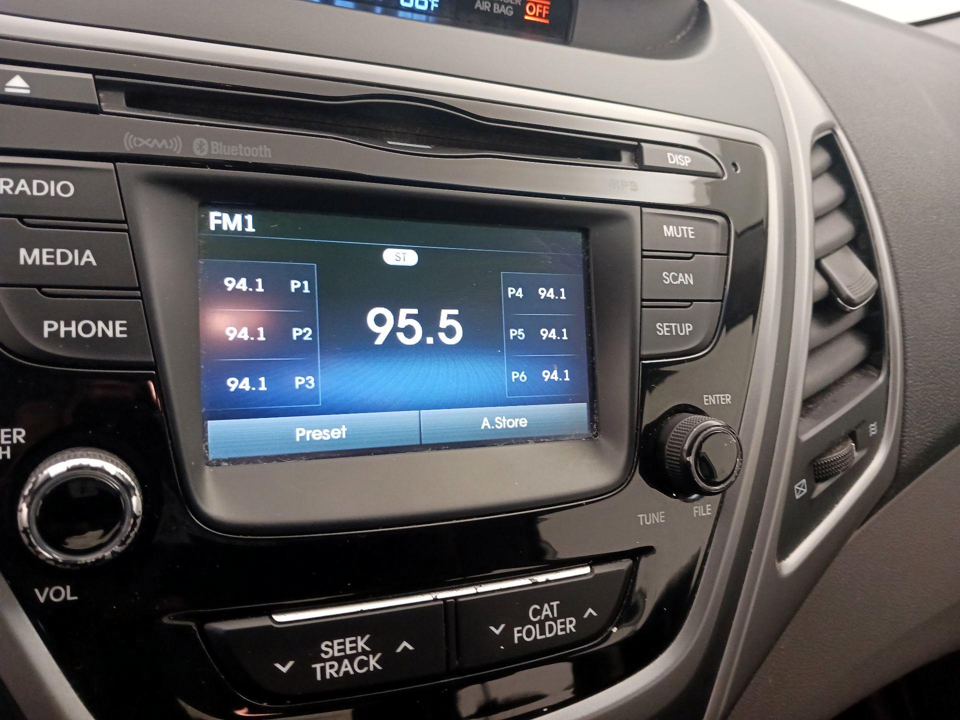 Thumbnail: 2015 Hyundai Elantra - 15