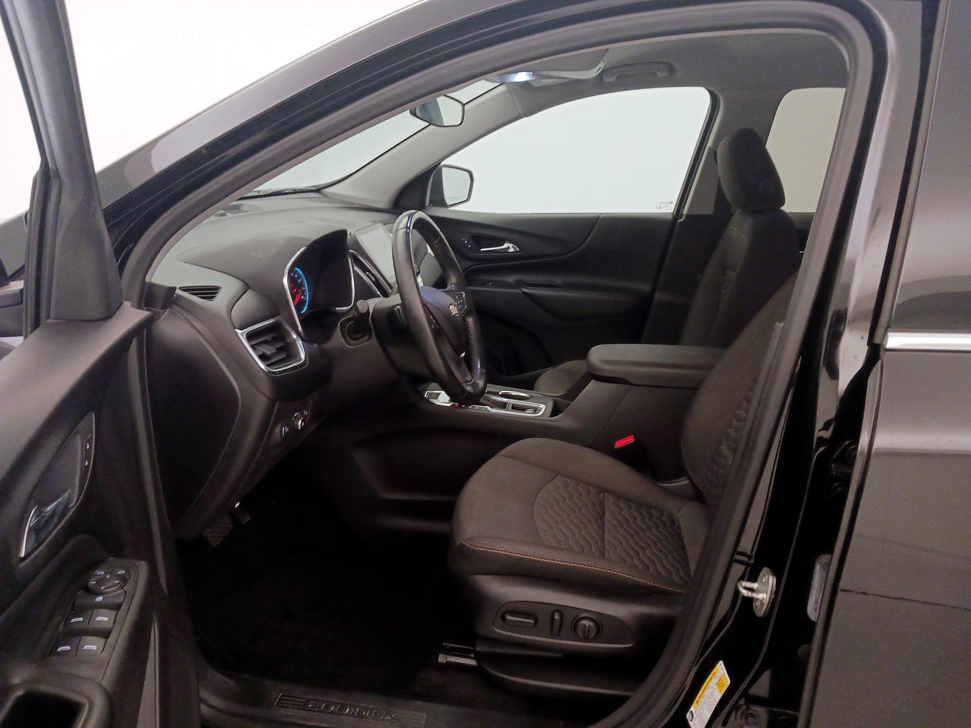 Thumbnail: 2020 Chevrolet Equinox - 11