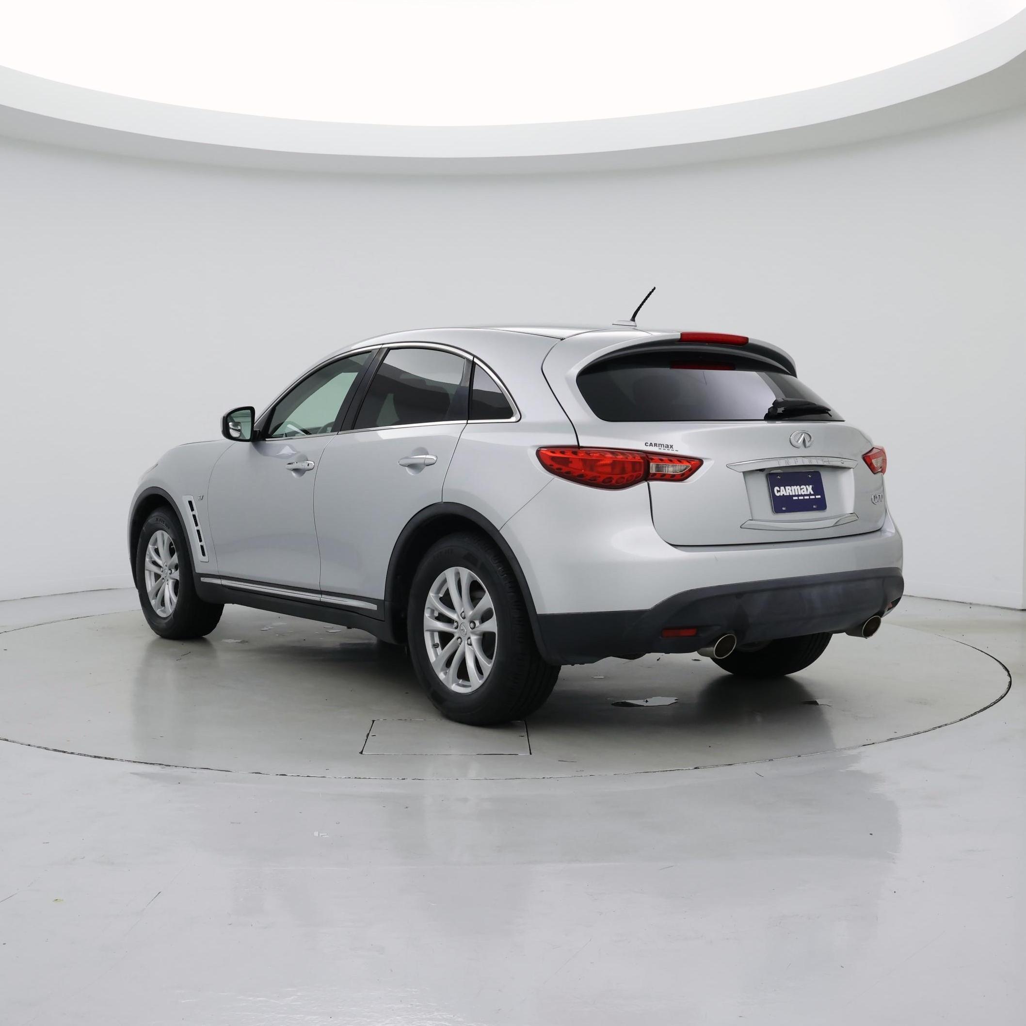 Thumbnail: 2017 INFINITI QX70 - 2
