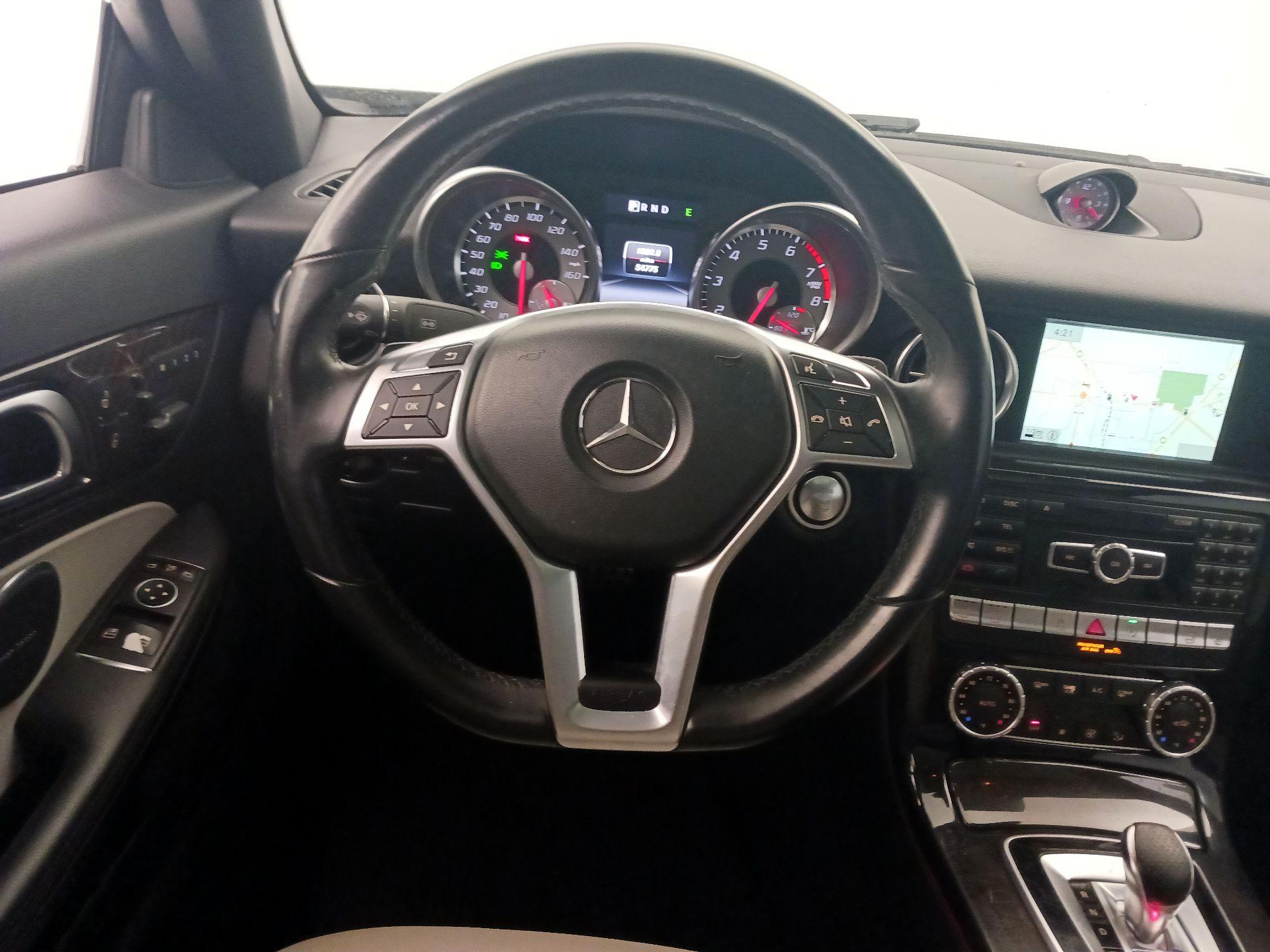 Thumbnail: 2016 Mercedes-Benz SLK - 10