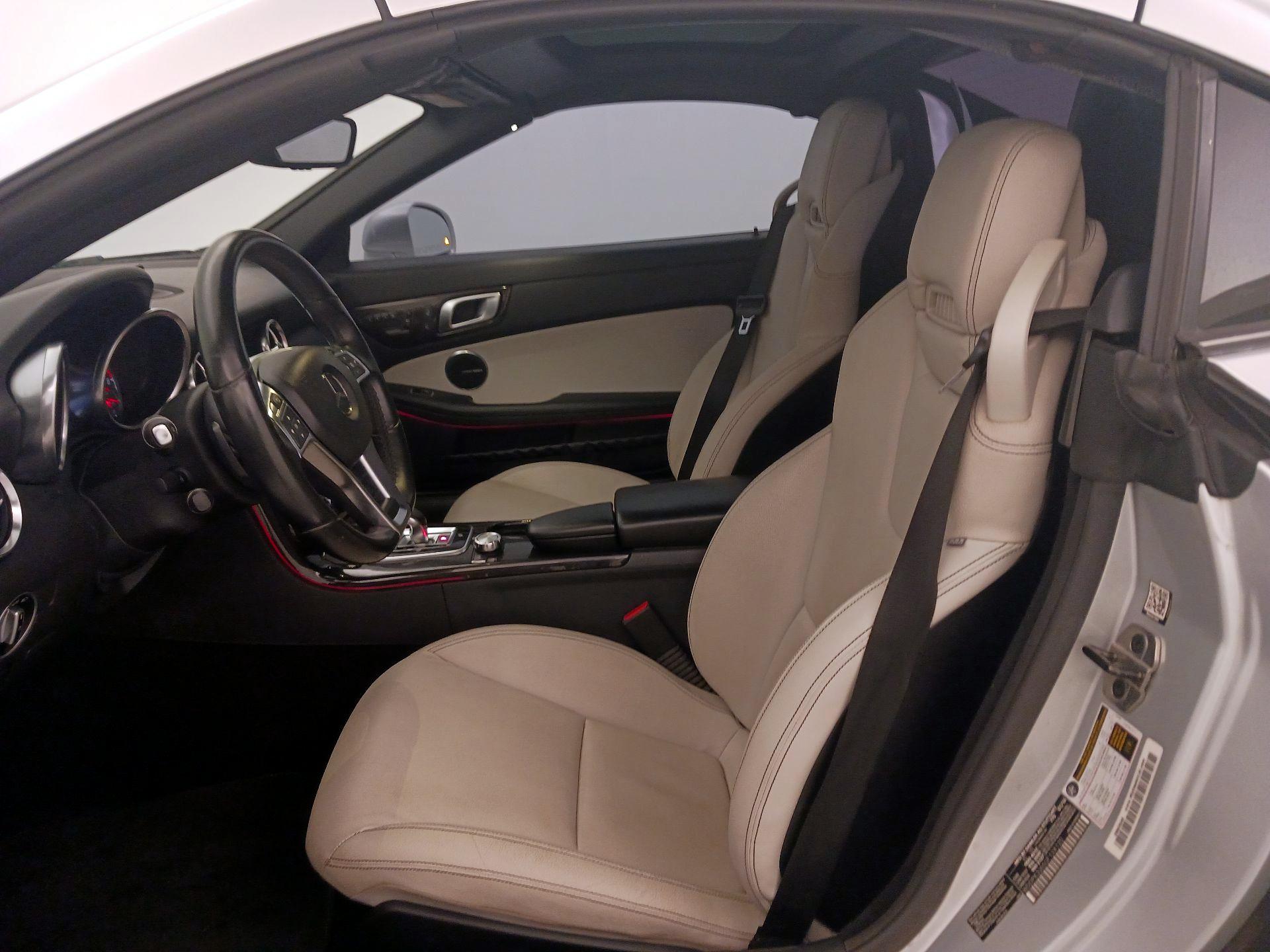 Thumbnail: 2016 Mercedes-Benz SLK - 11