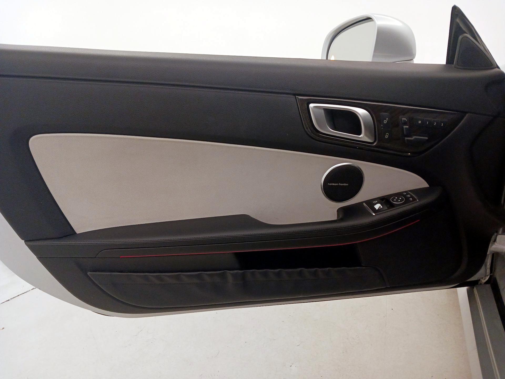 Thumbnail: 2016 Mercedes-Benz SLK - 12